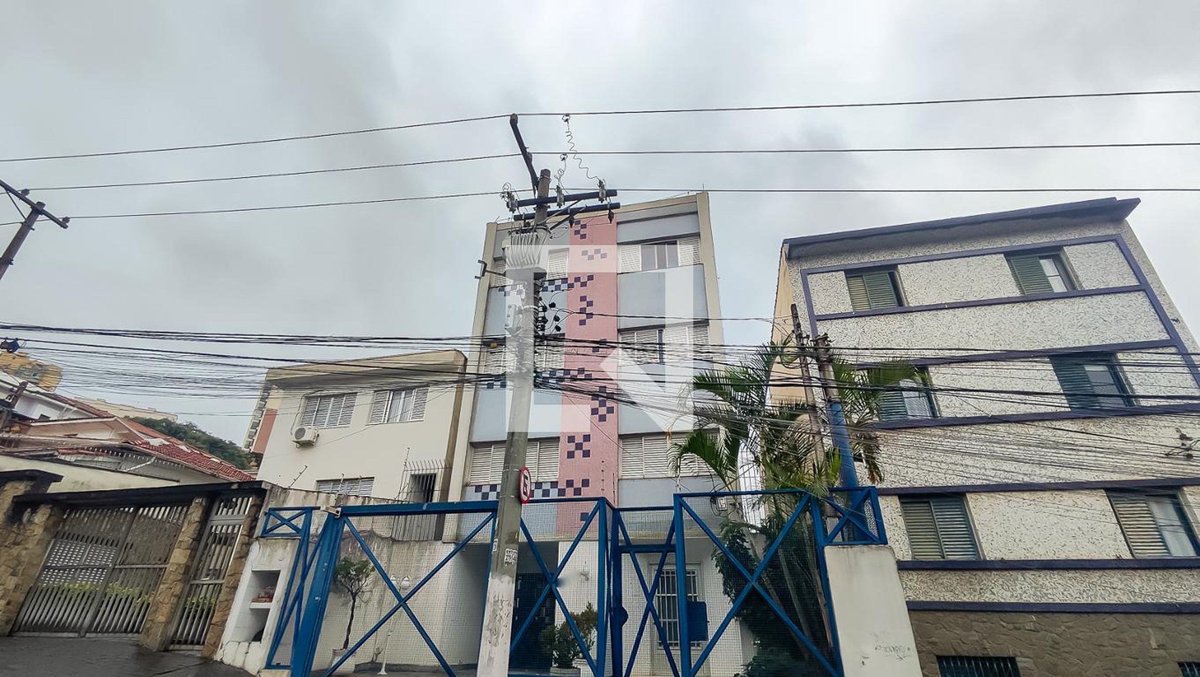 Fachada do Prédio Condomínio em Rua Pedro Madureira, 435