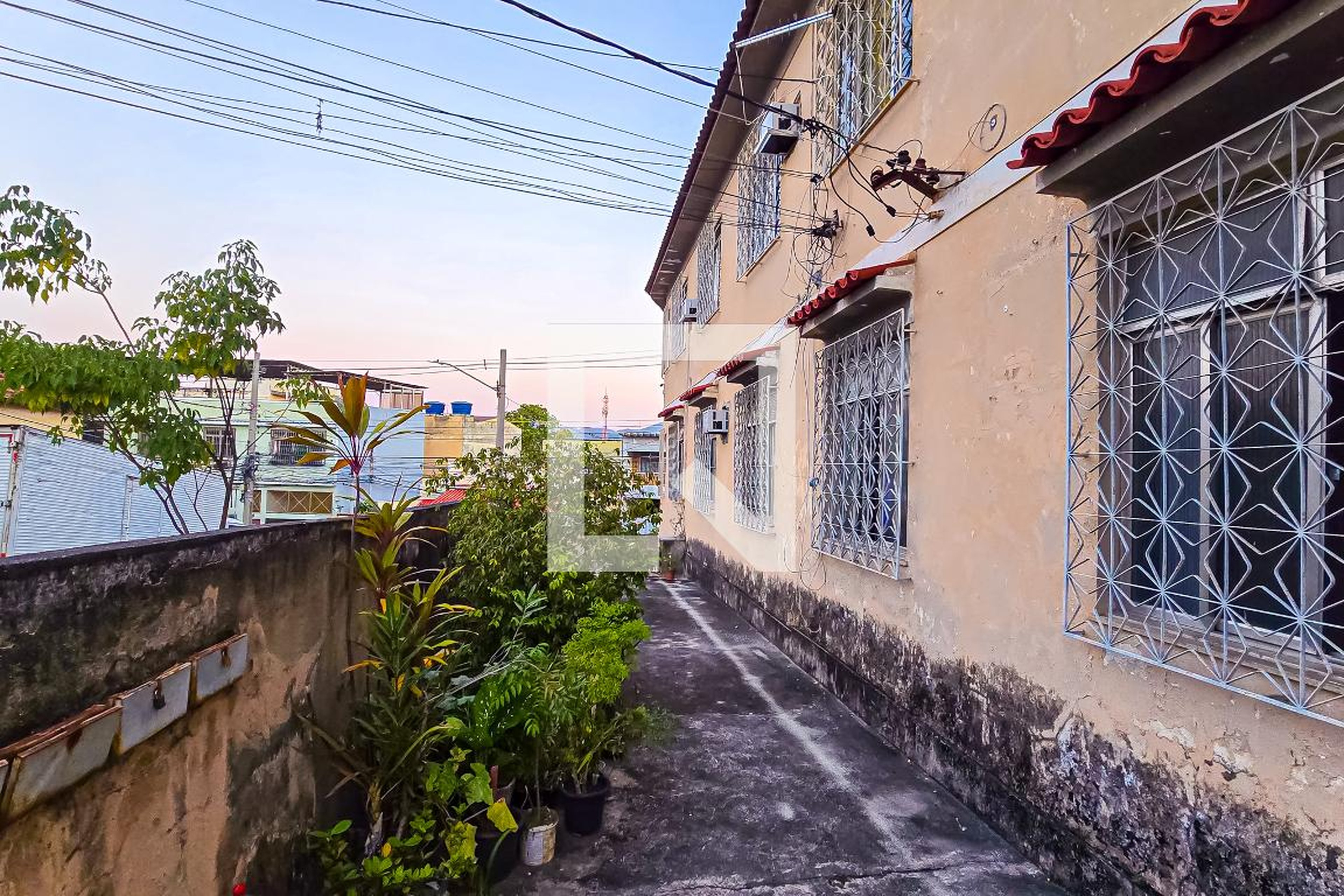 Hall de entrada Condomínio em Rua Ouro Preto, 360