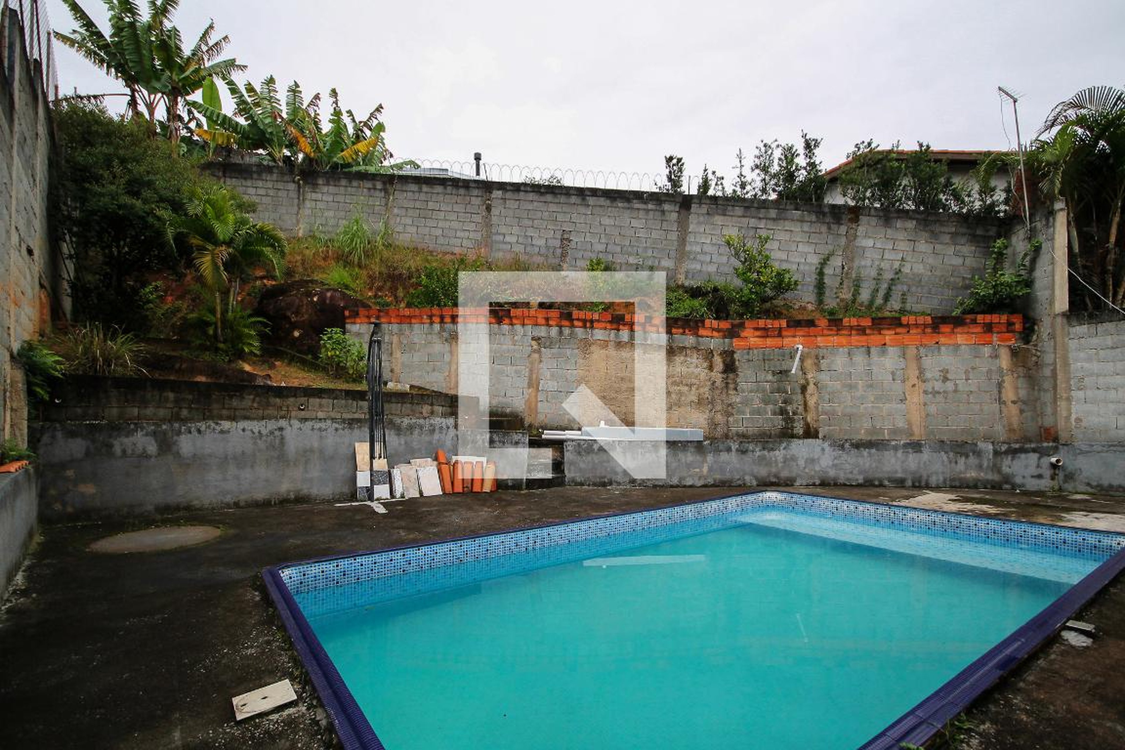 Piscina - Parque das Rosas