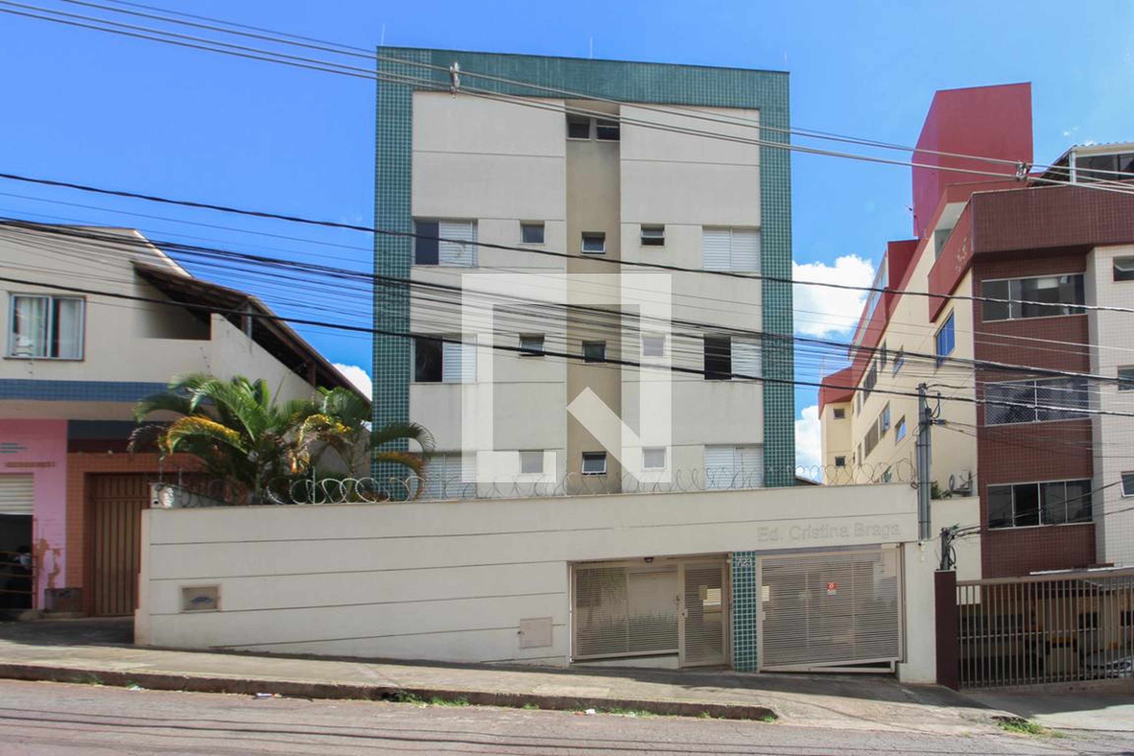 Fachada Condomínio em Rua Raul Seixas, 723