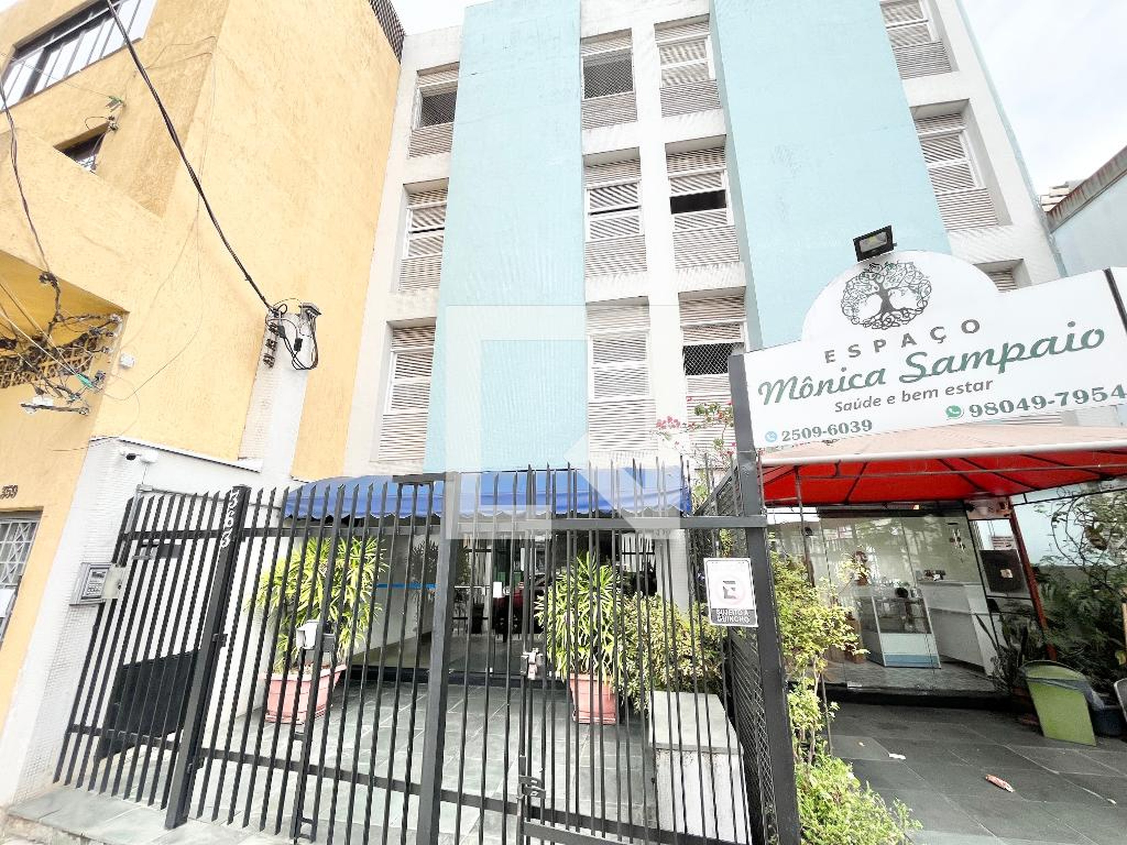 Fachada Condomínio em Rua Doutor César Castiglioni Júnior, 363