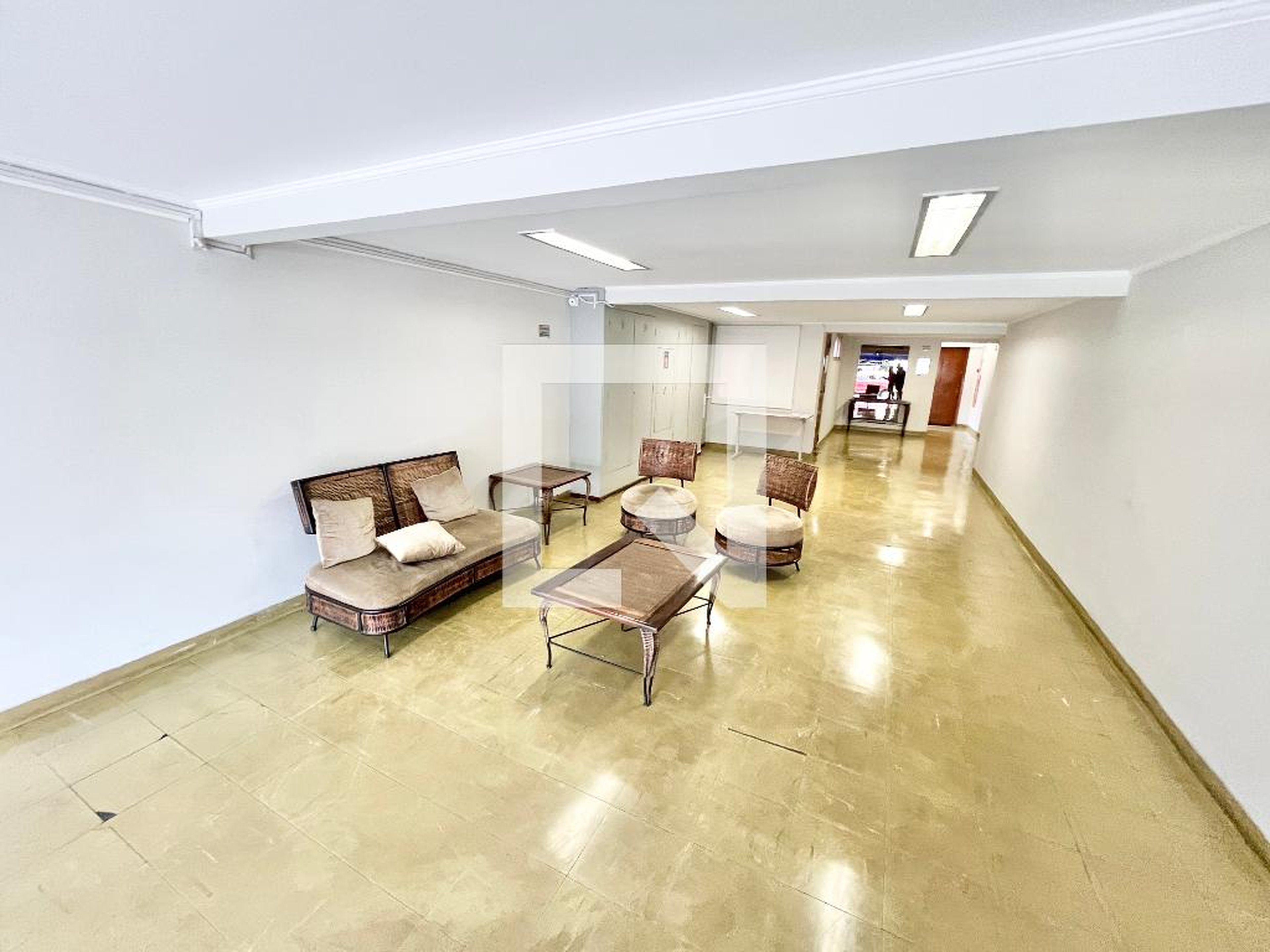 Hall - null