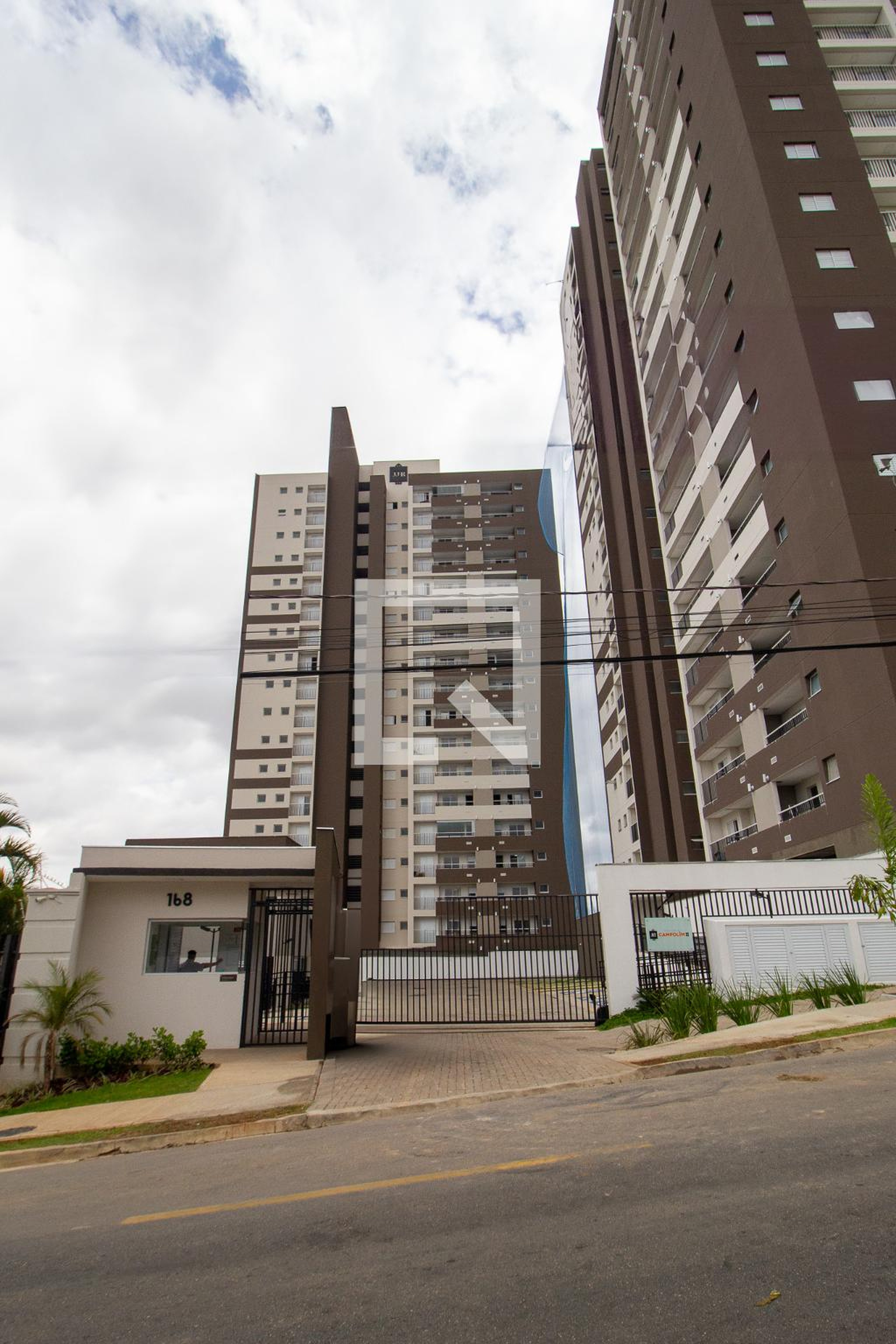 Fachada Condomínio JR Campolim II