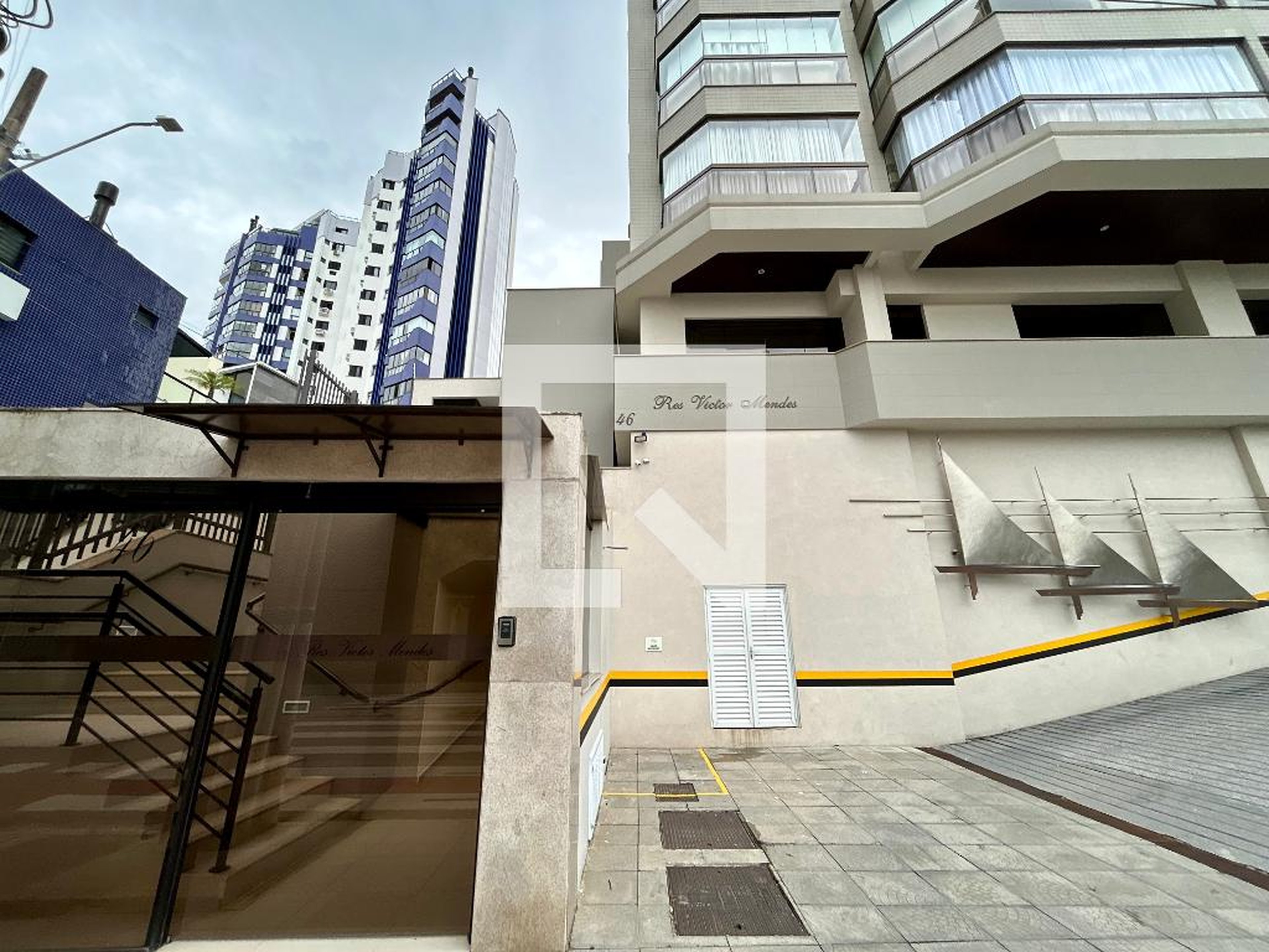 Fachada Condomínio em Rua Rui Barbosa, 36