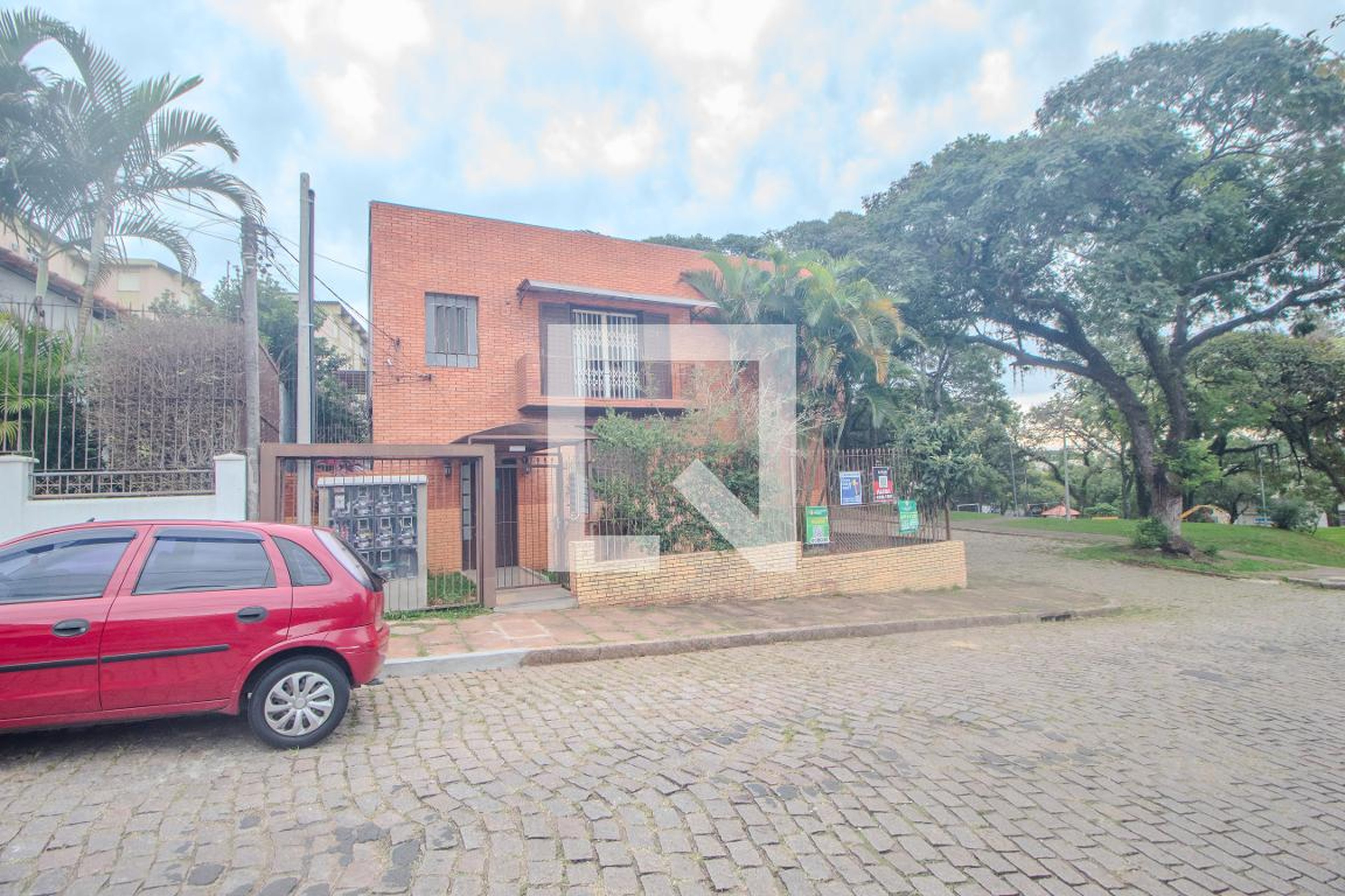 Fachada Condomínio em Rua Doutor Voltaire Pires, 697