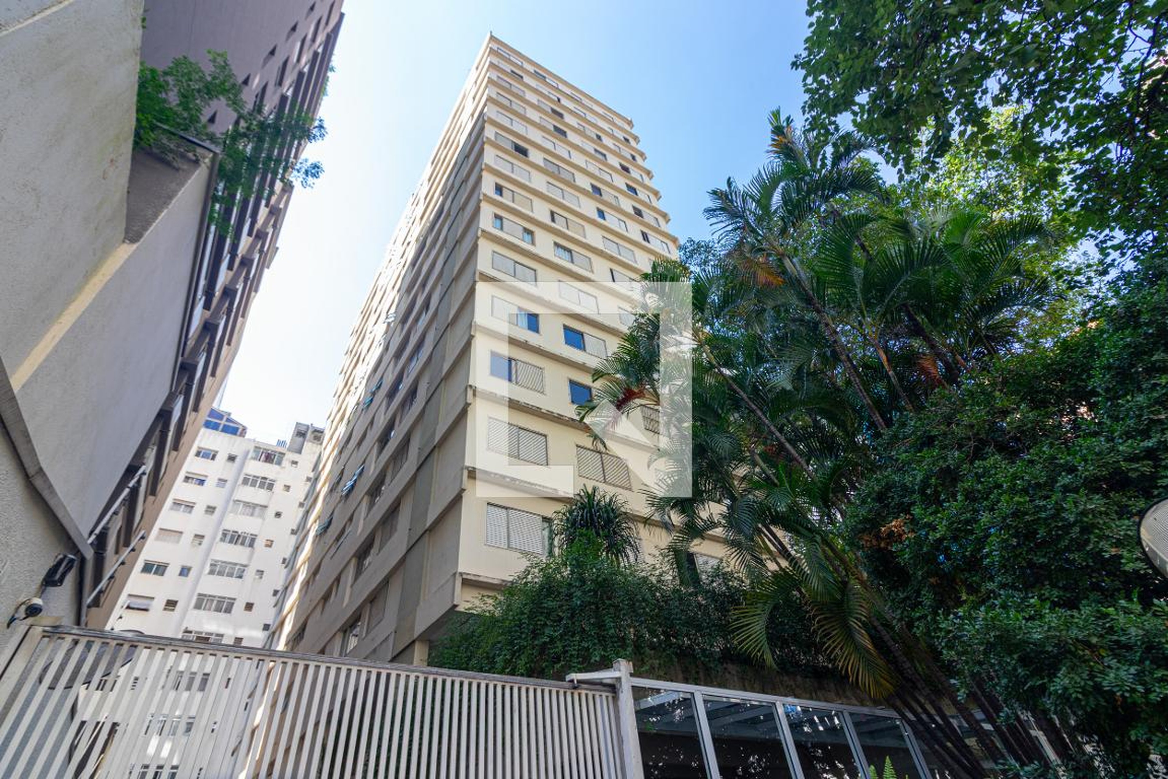 Fachada do Prédio Condomínio Guaraú