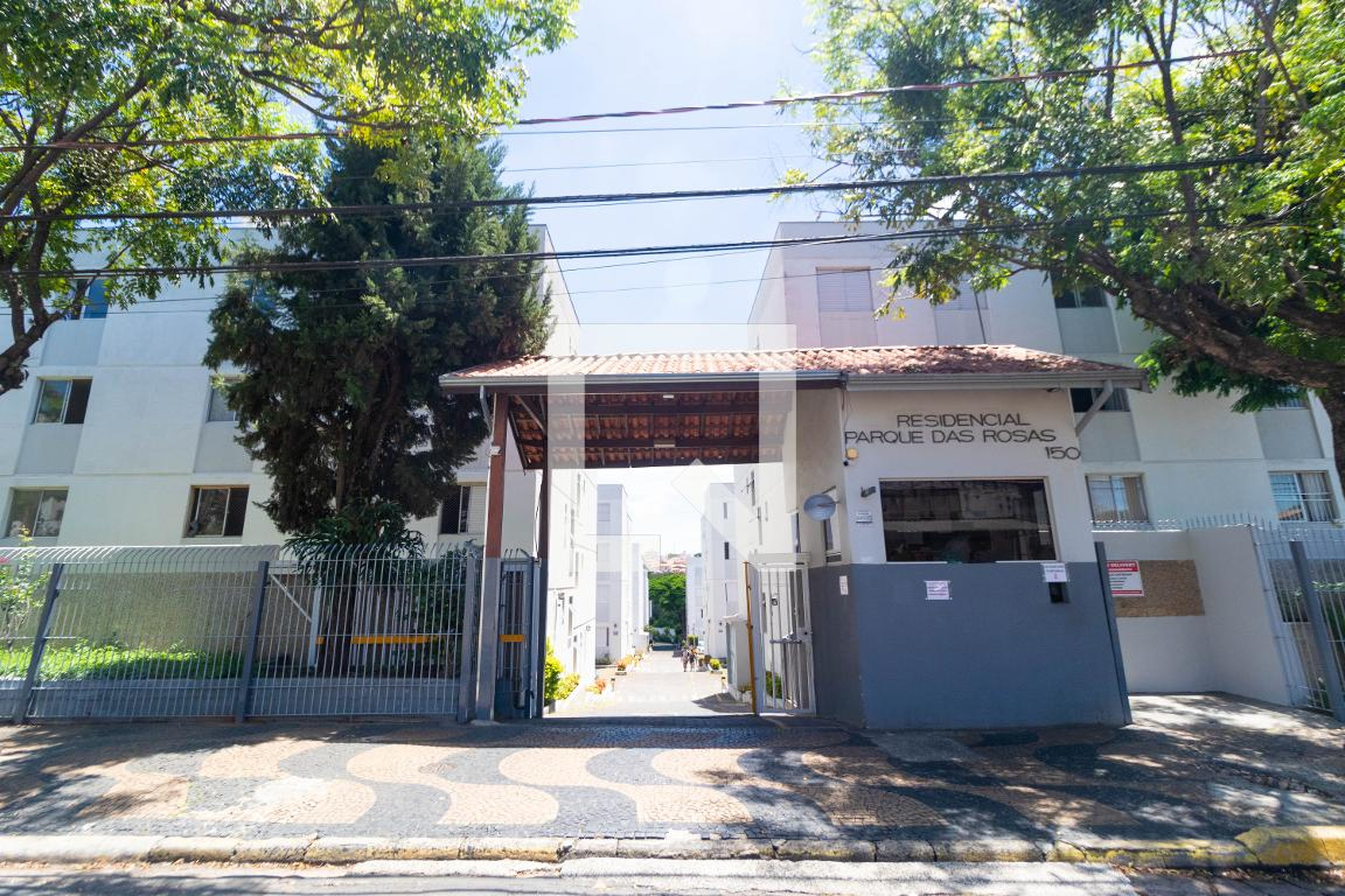 Fachada Condomínio Parque das Rosas