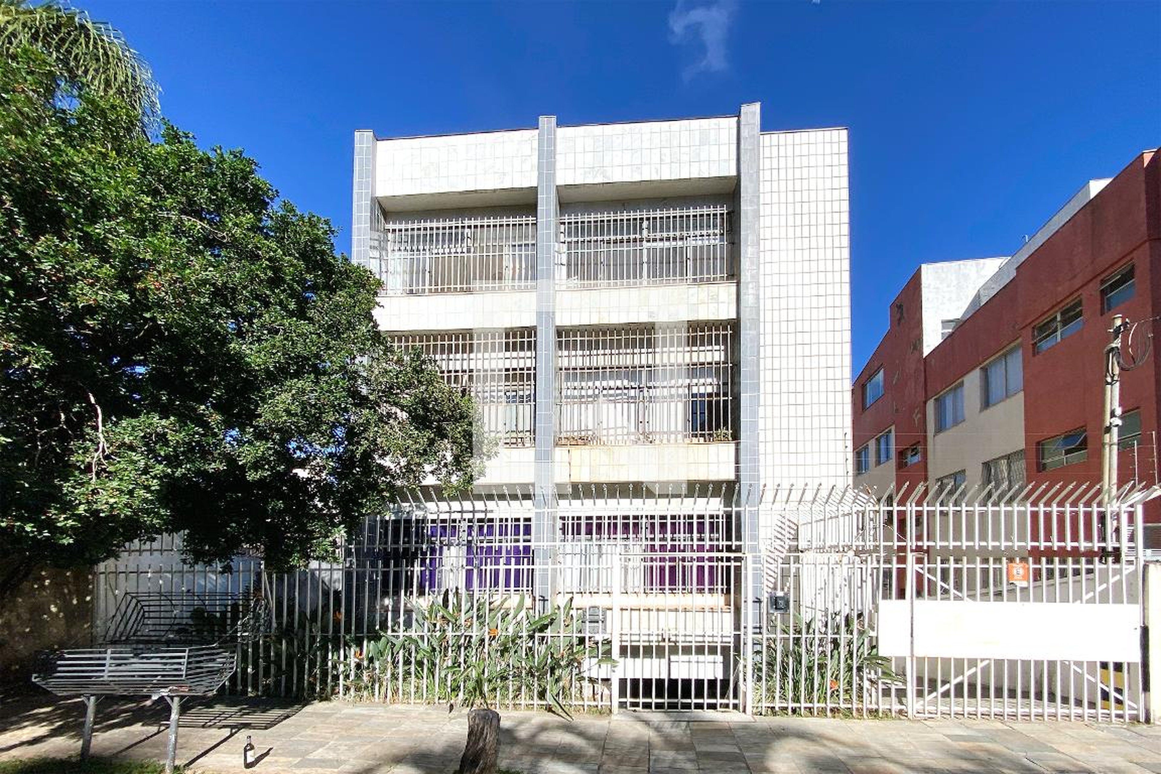 Fachada Condomínio em Rua Hidra, 335