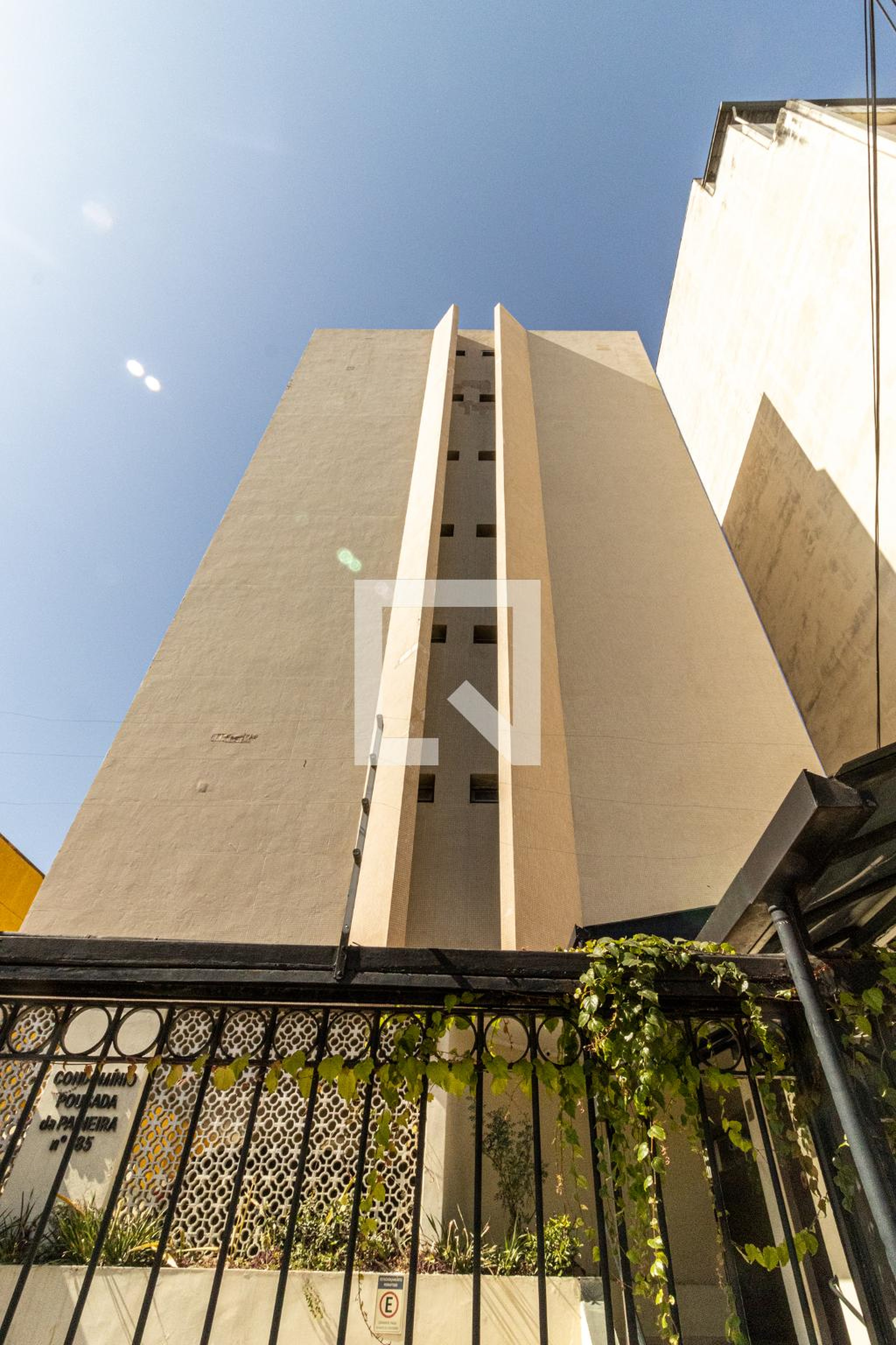 Fachada Edifício Pousada da Paineira