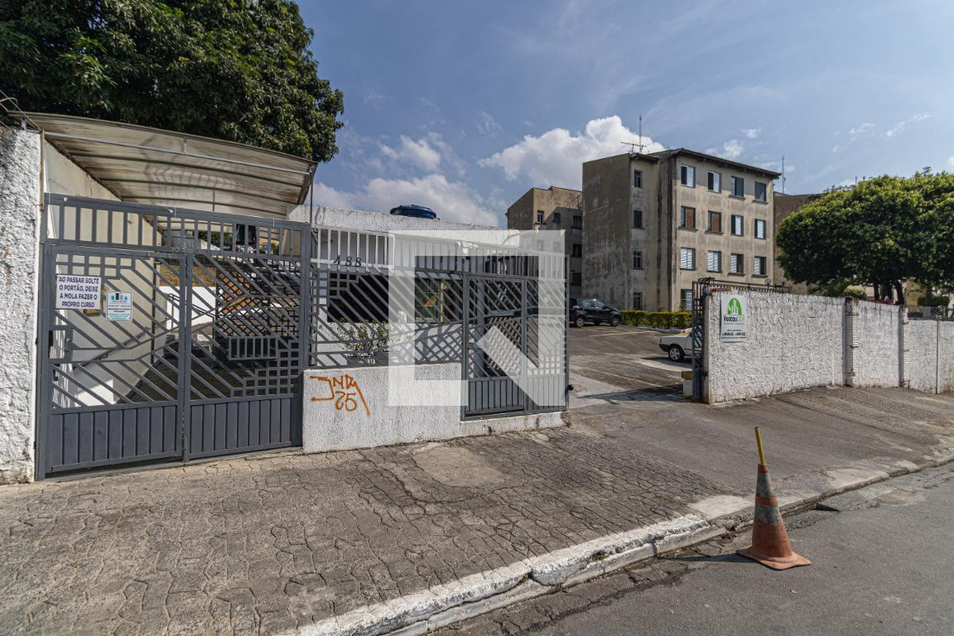 Fachada Condomínio em Rua Colônia Leopoldina, 488