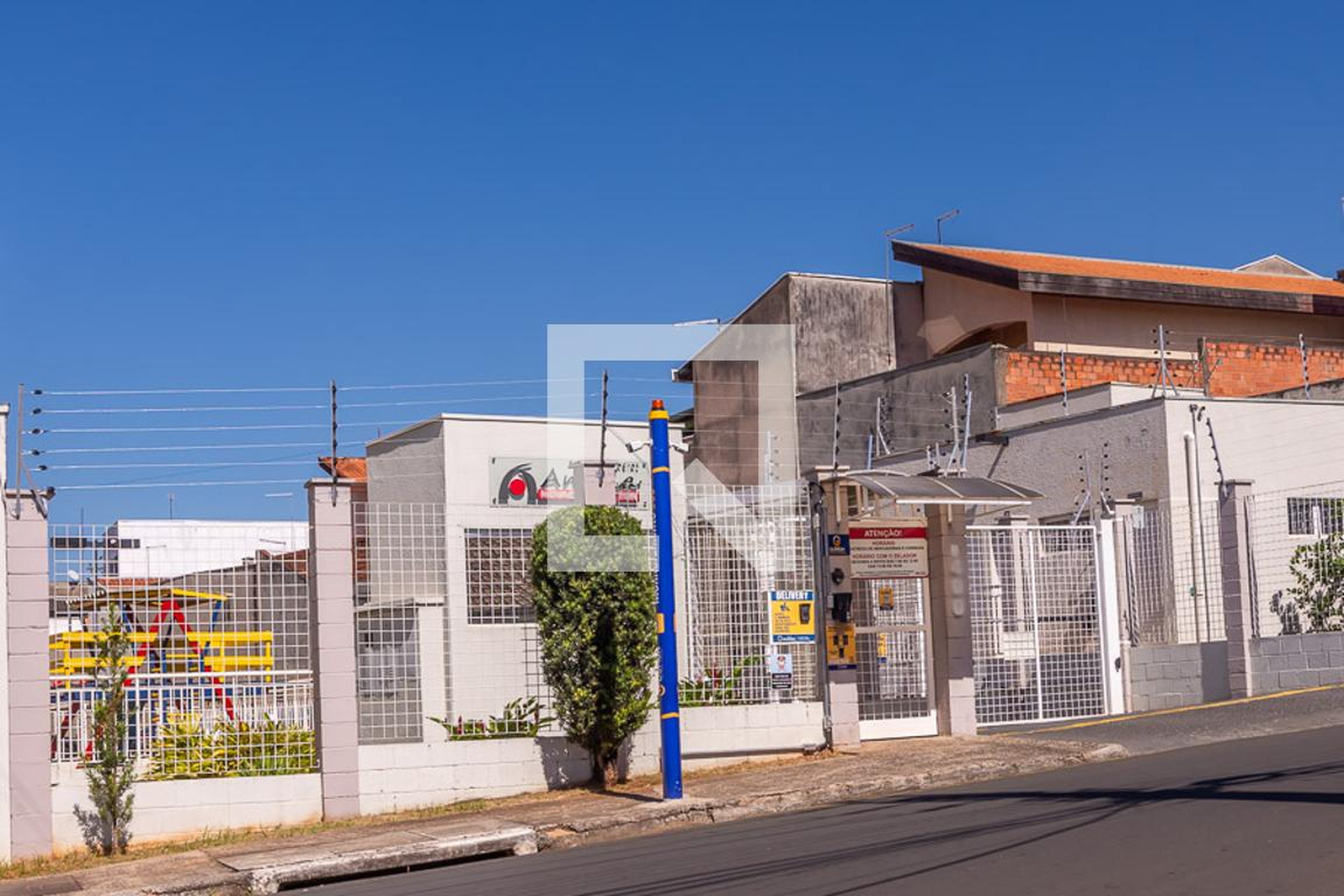 Fachada do condomínio Residencial Analia