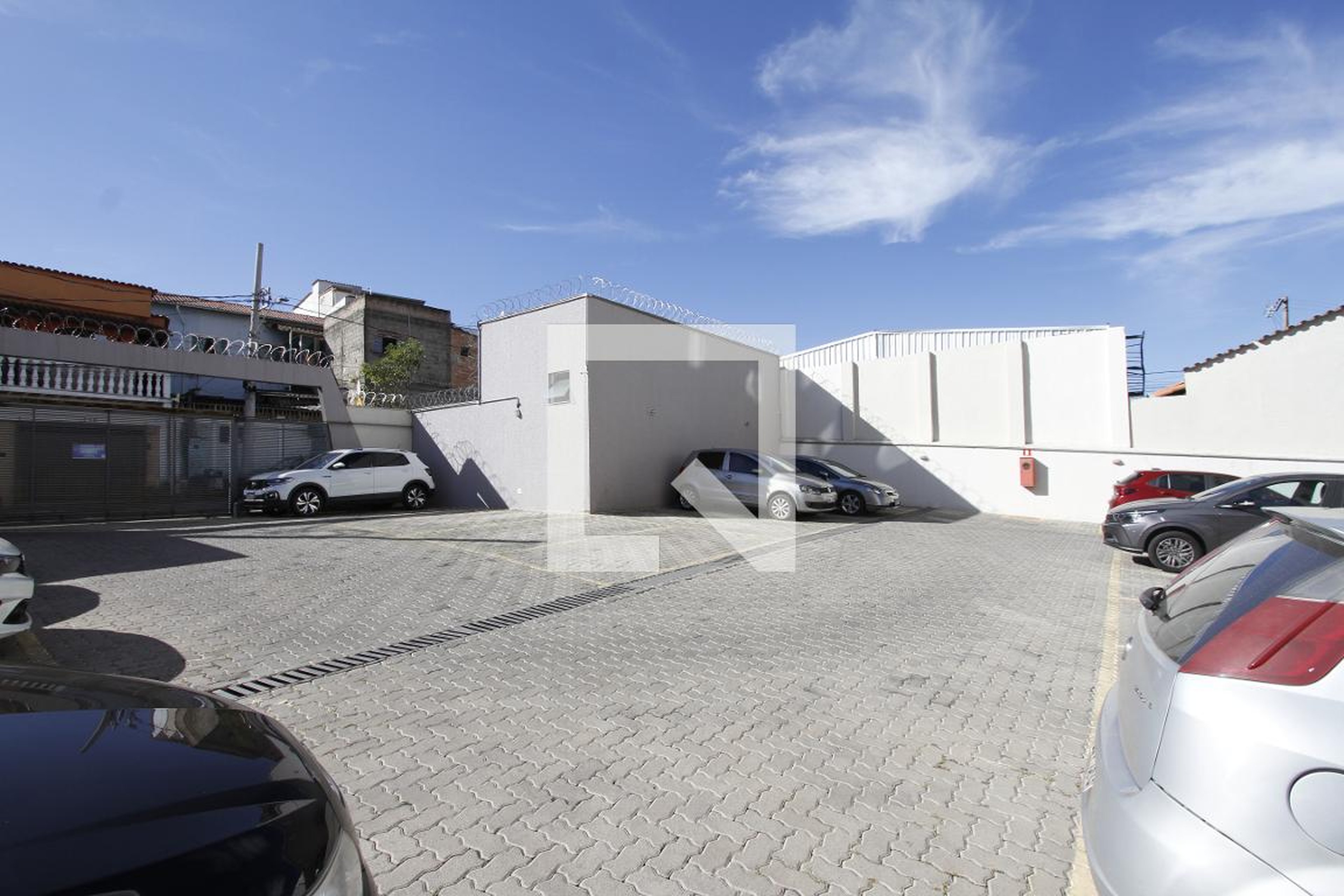 ESTACIONAMENTO - 