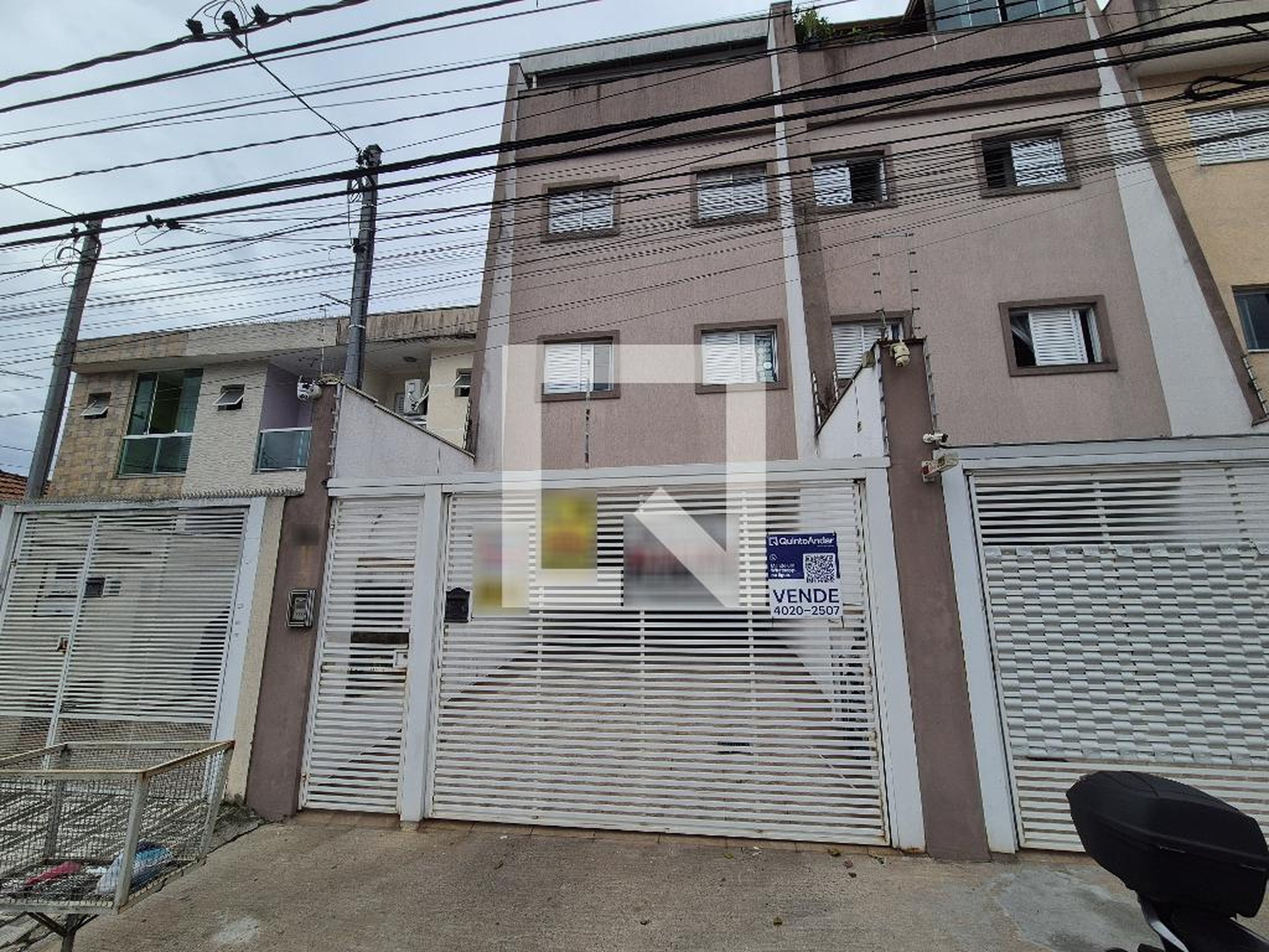 Fachada Condomínio em Rua Santarém, 270