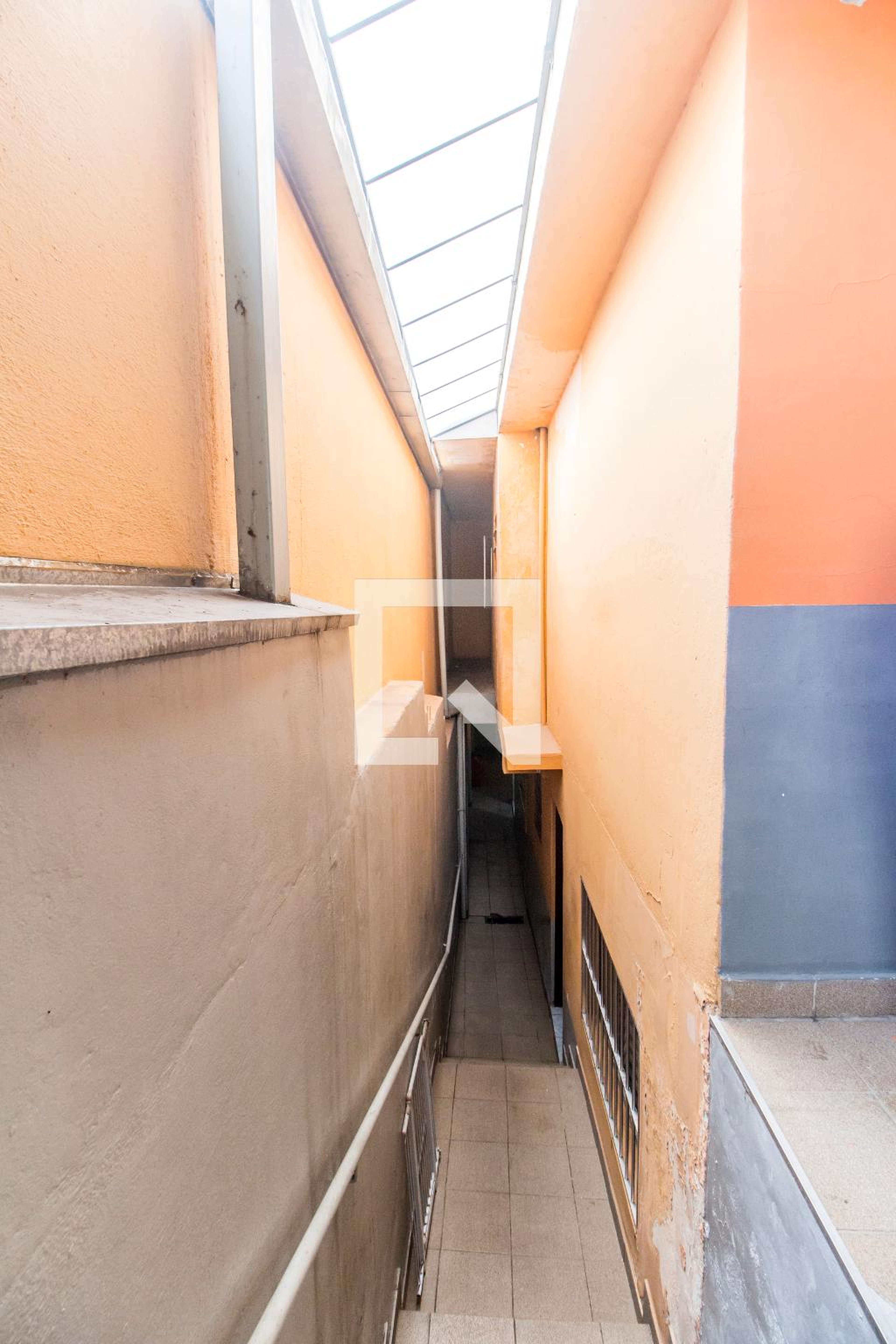 Entrada Condomínio em Rua Doutor Adonai, 668