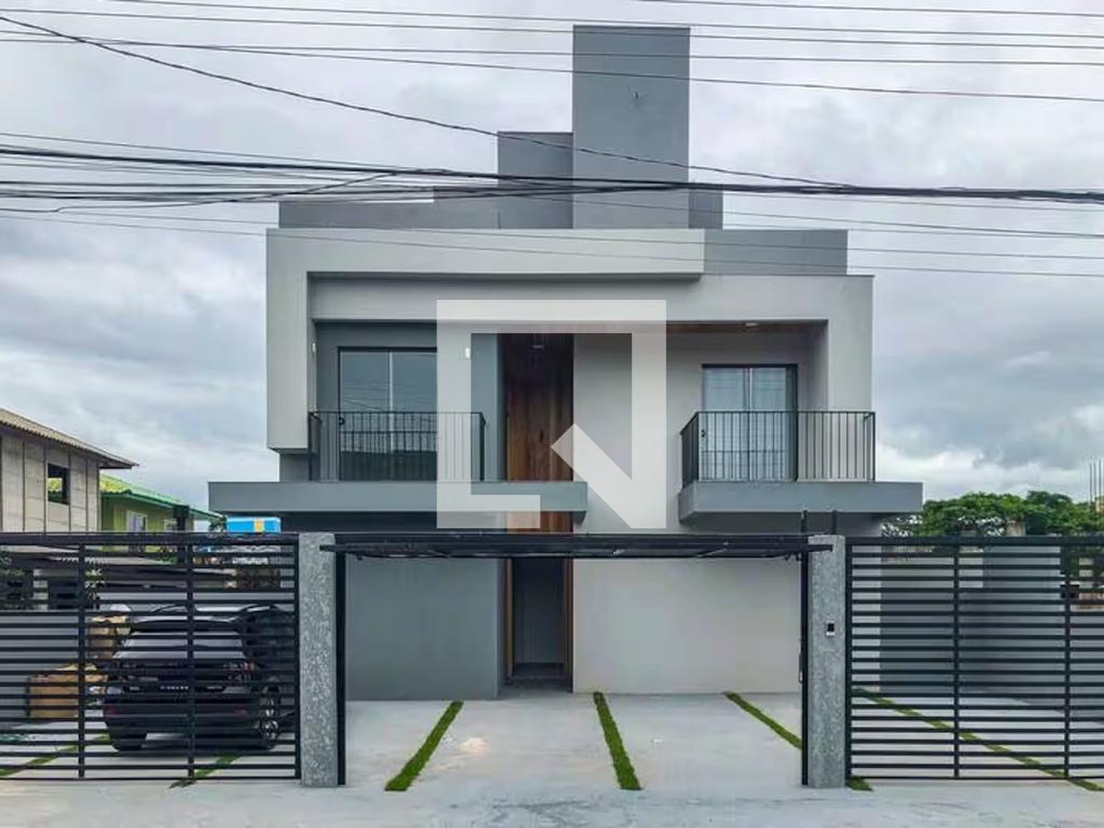 Fachada Condomínio em Servidão Dona Vitórina Lopes, 500