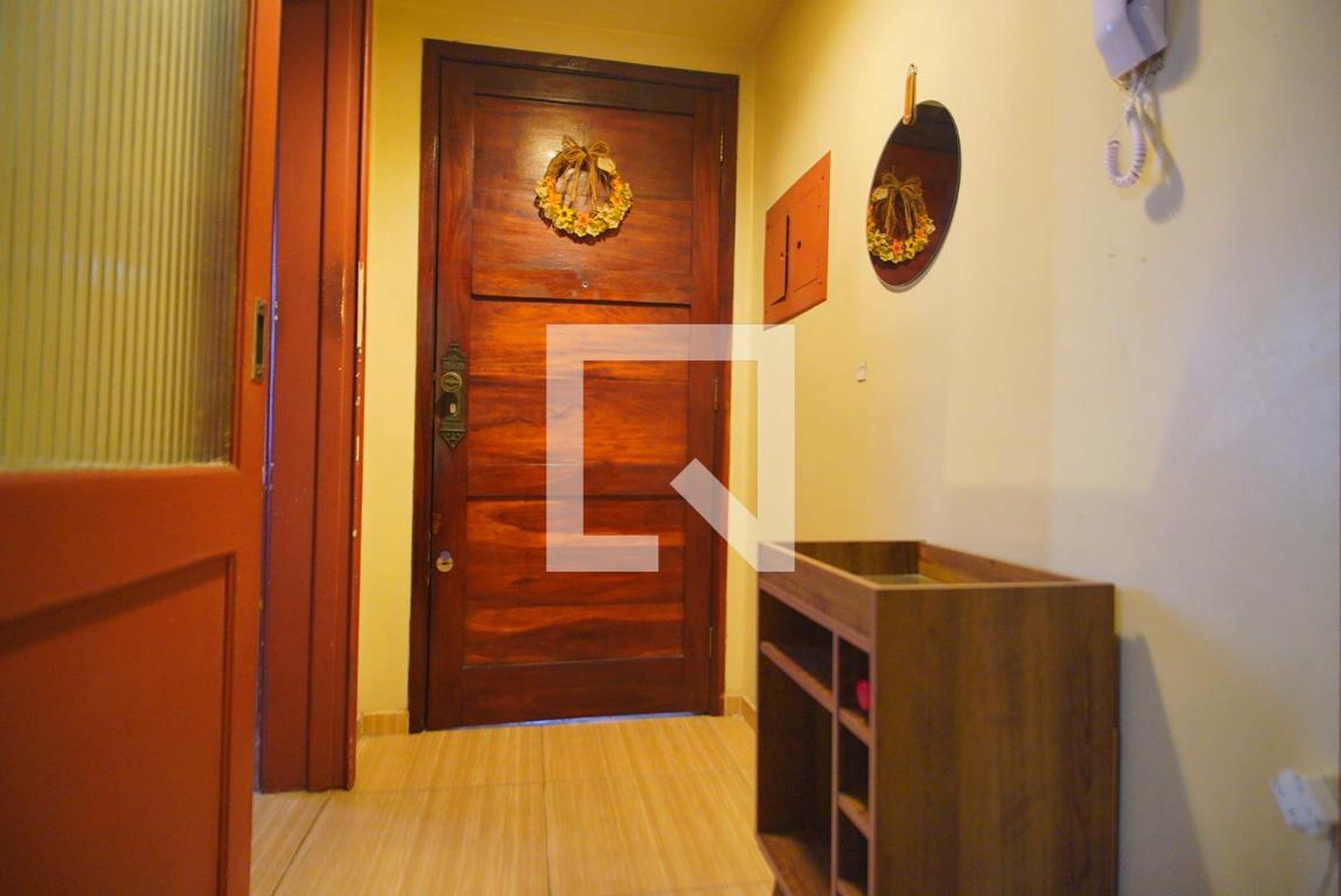Hall de Entrada Condomínio em Rua Silva Só, 72