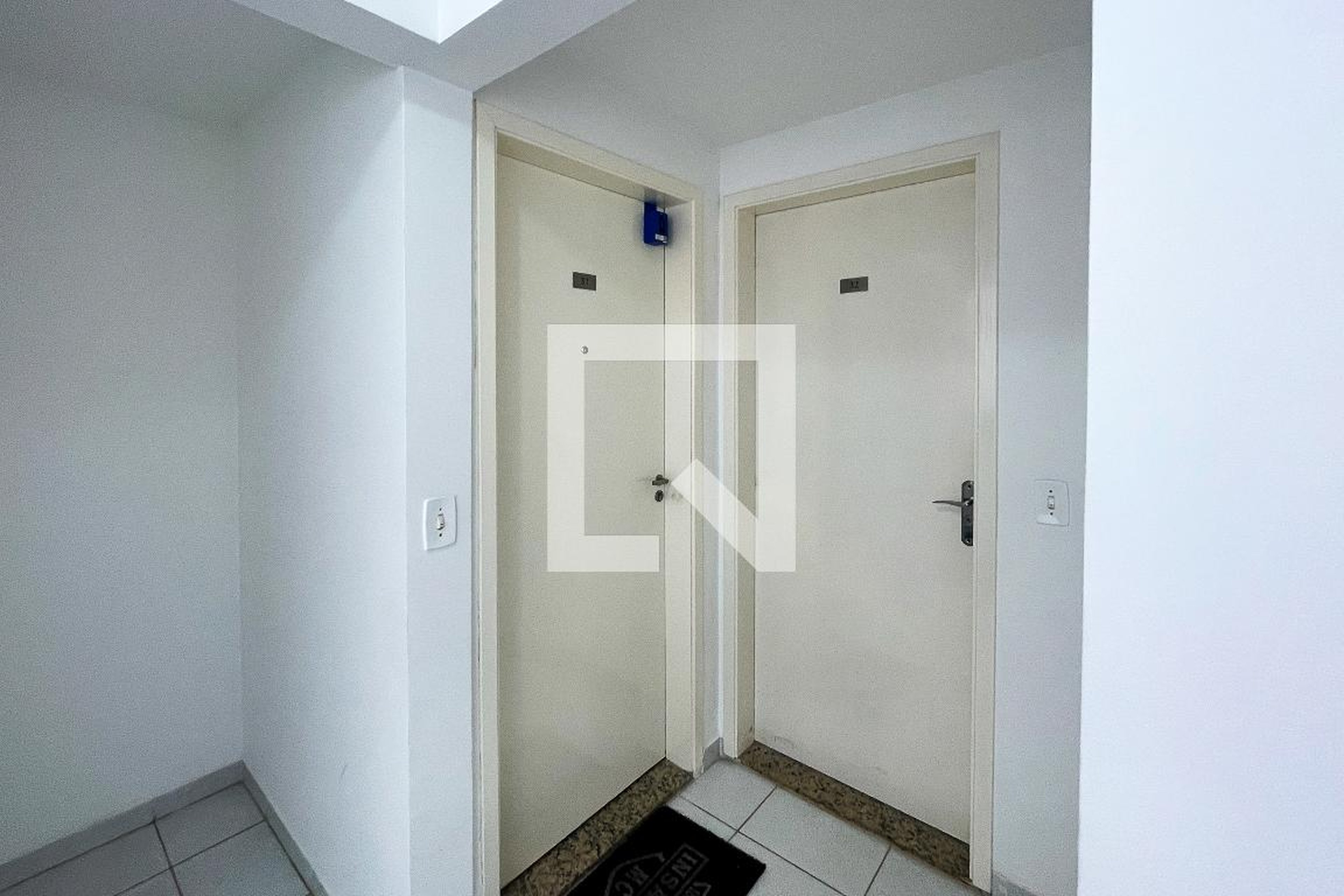 Hall - Residencial Los Angeles