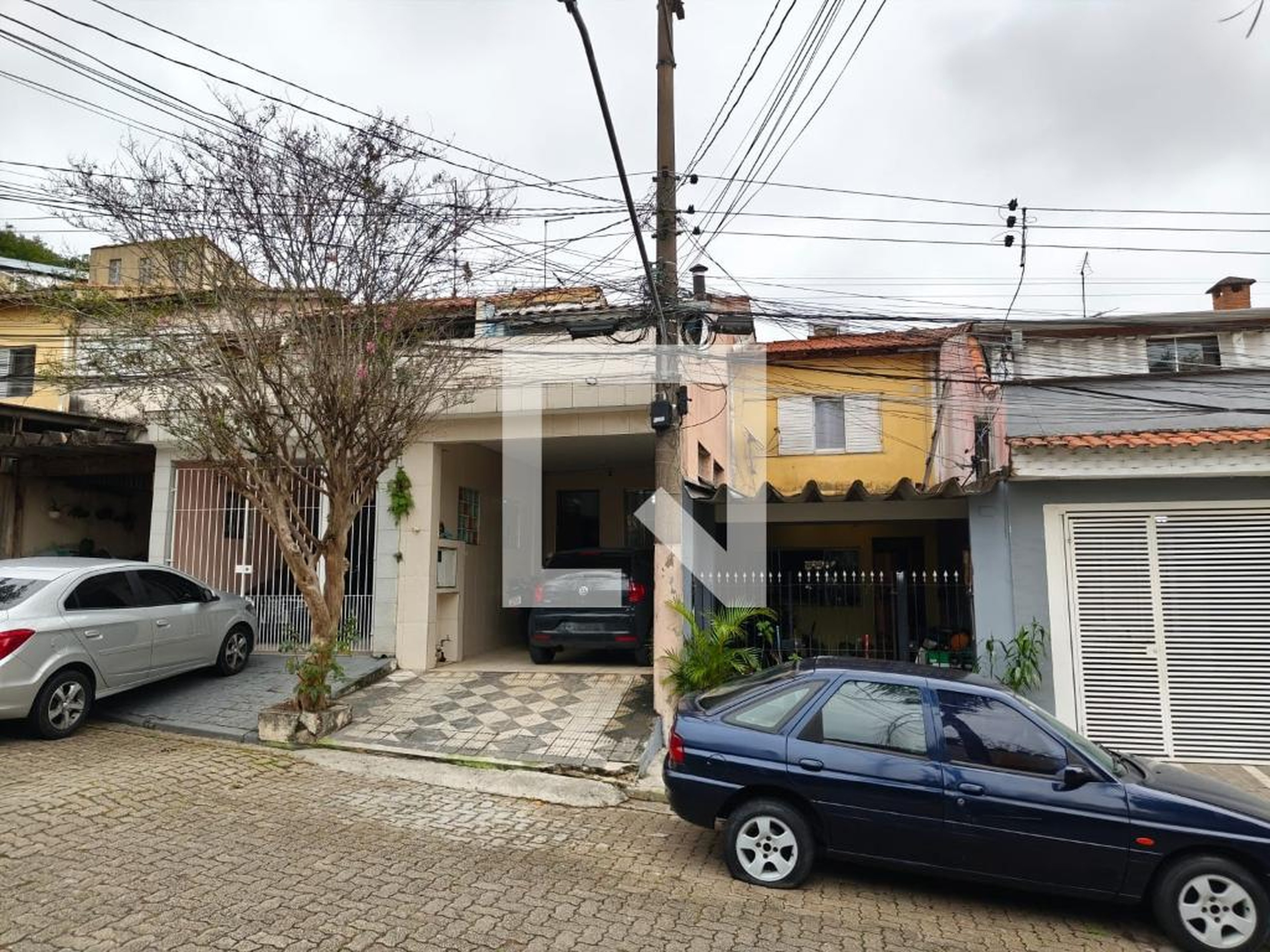Fachada Condomínio em Rua Rolando Curti, 239