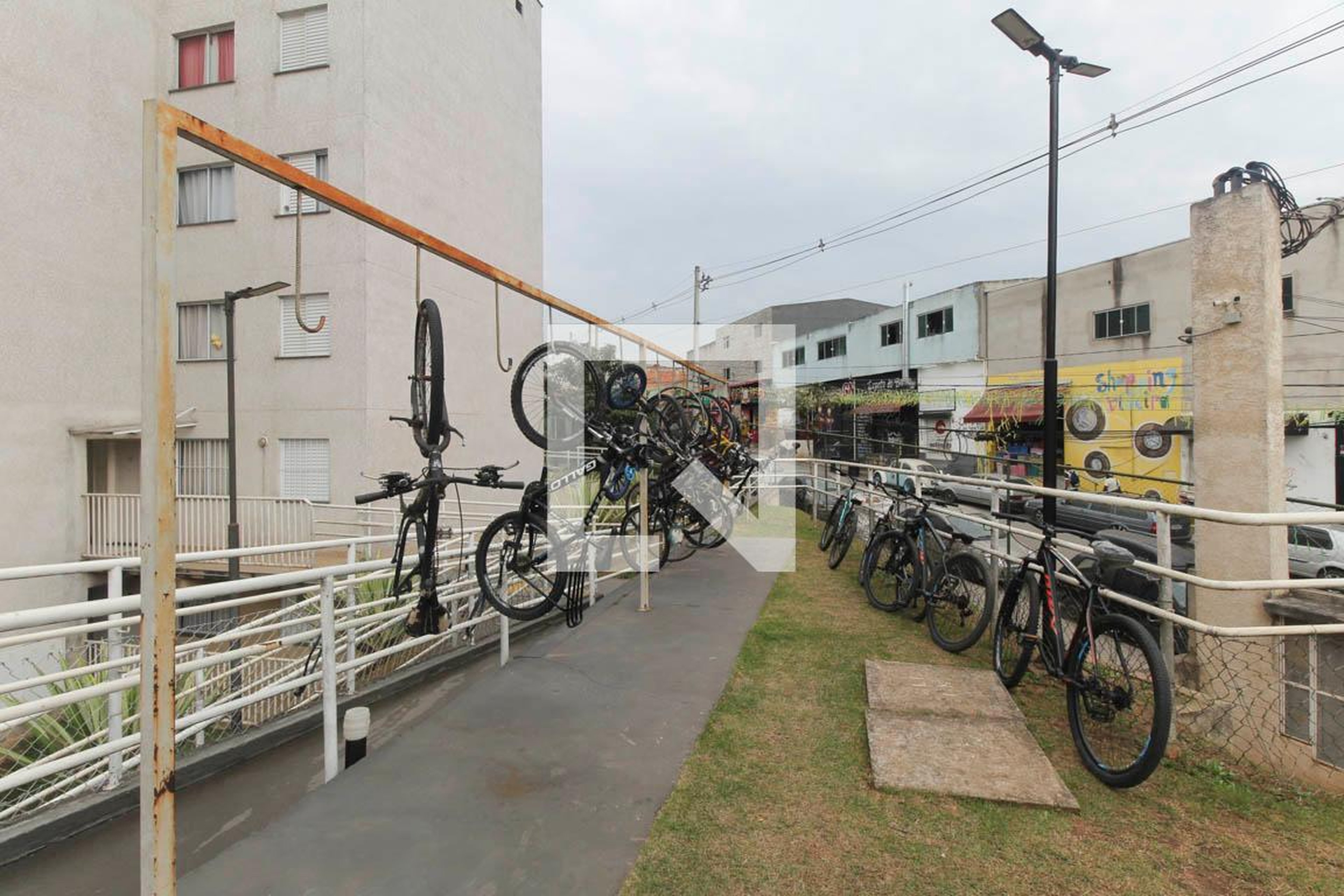 Bicicletario Condomínio em Rua Aurora de Tocantins, 51