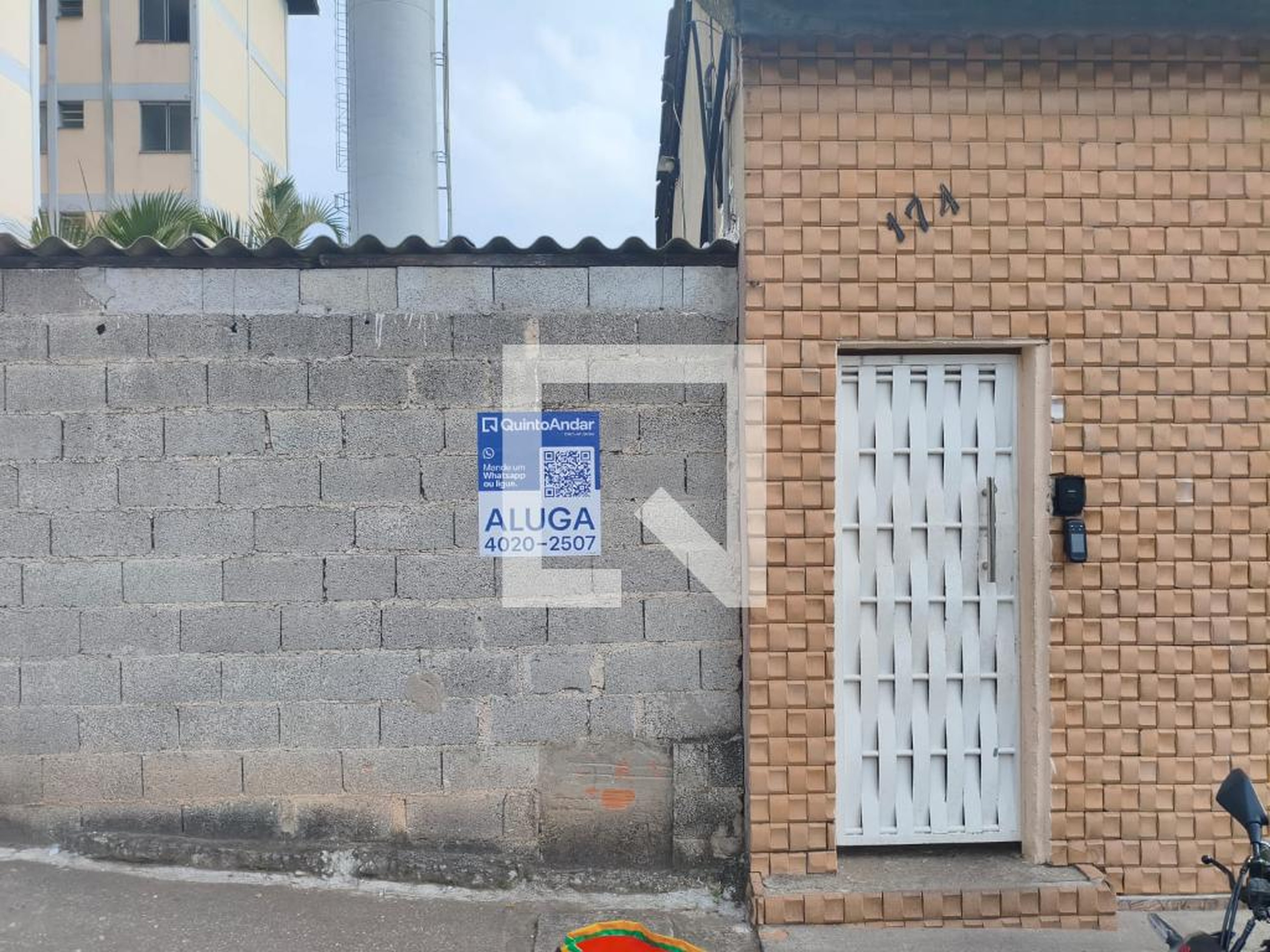 Fachada Condomínio em Rua Gáspar Becerra, 174