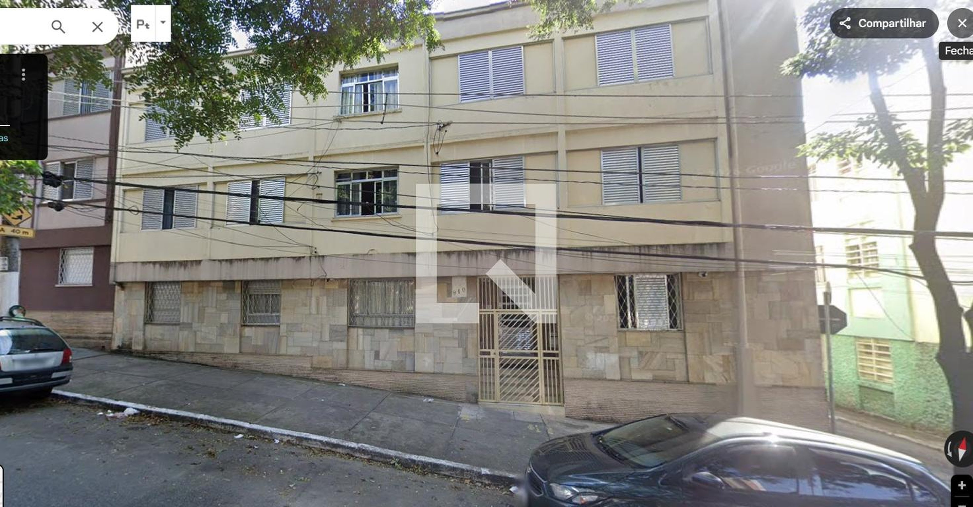 Fachada Condomínio em Rua Fábia, 910