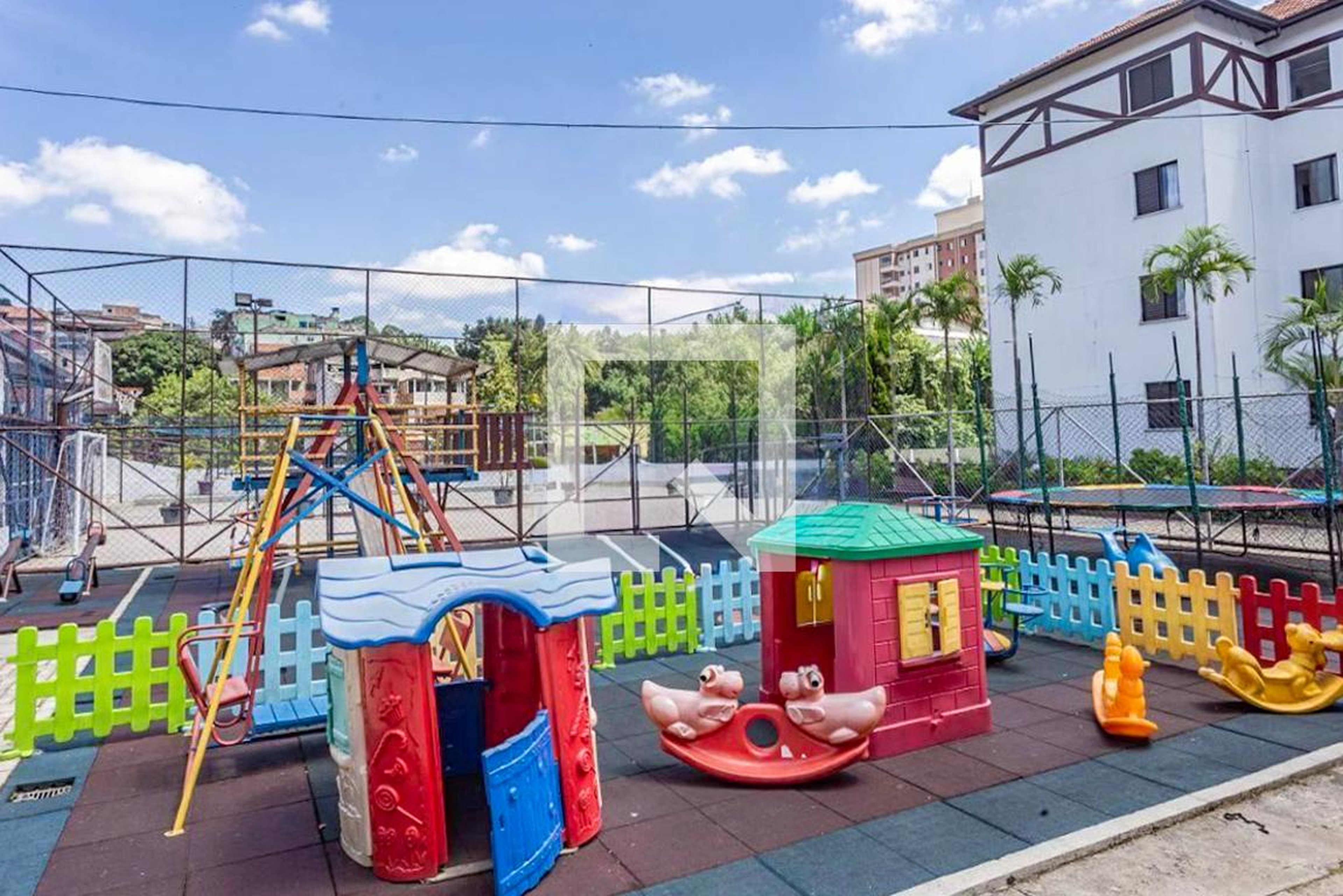Playground - Vila Suiça III -A