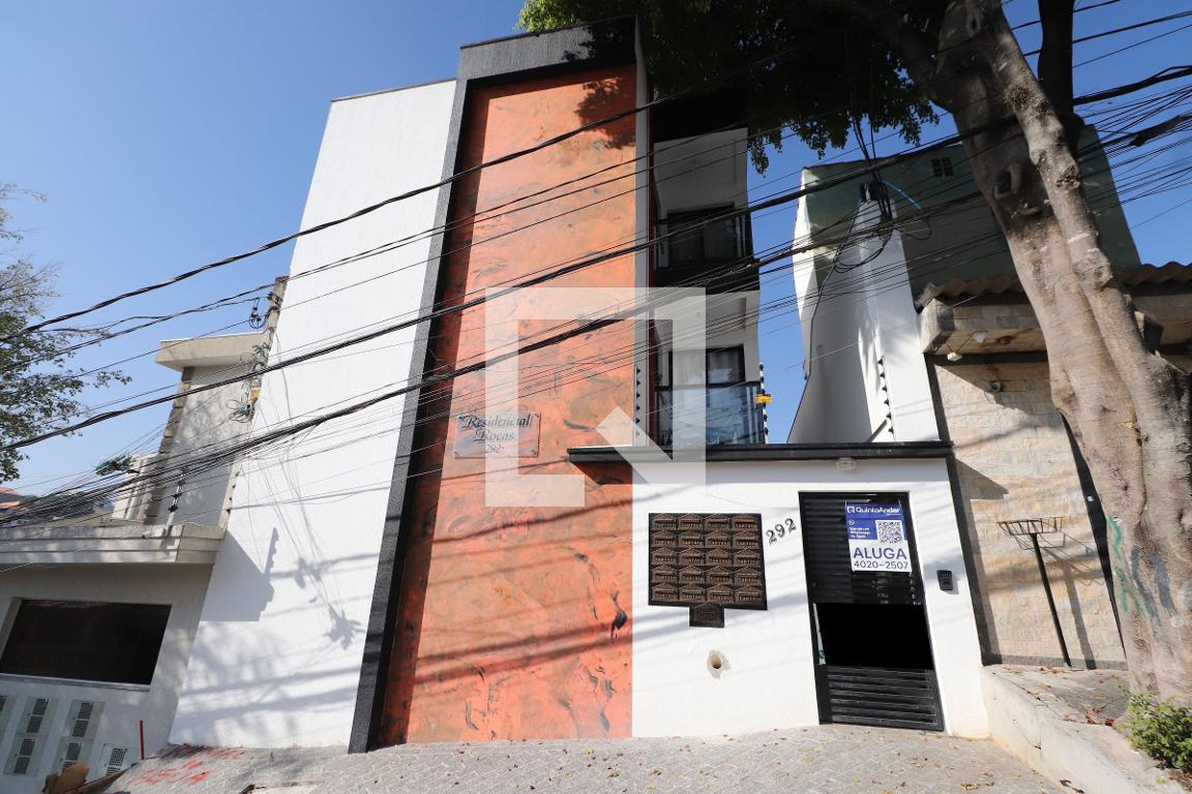 Fachada Residencial Rocas