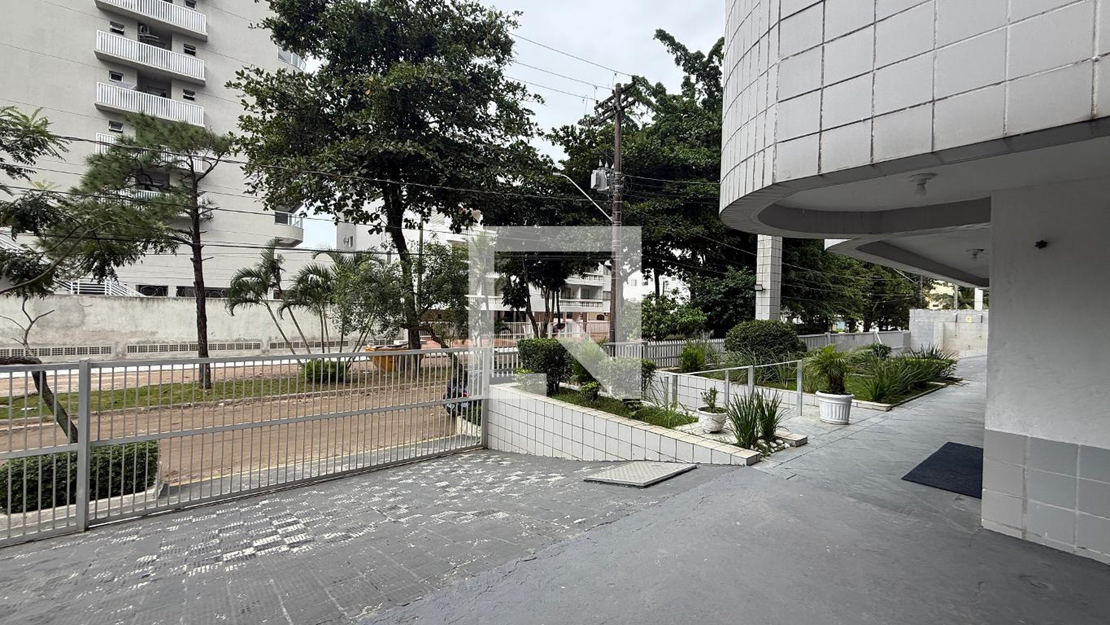 Fachada Condomínio em Avenida Professor João Batista Julião, 3166