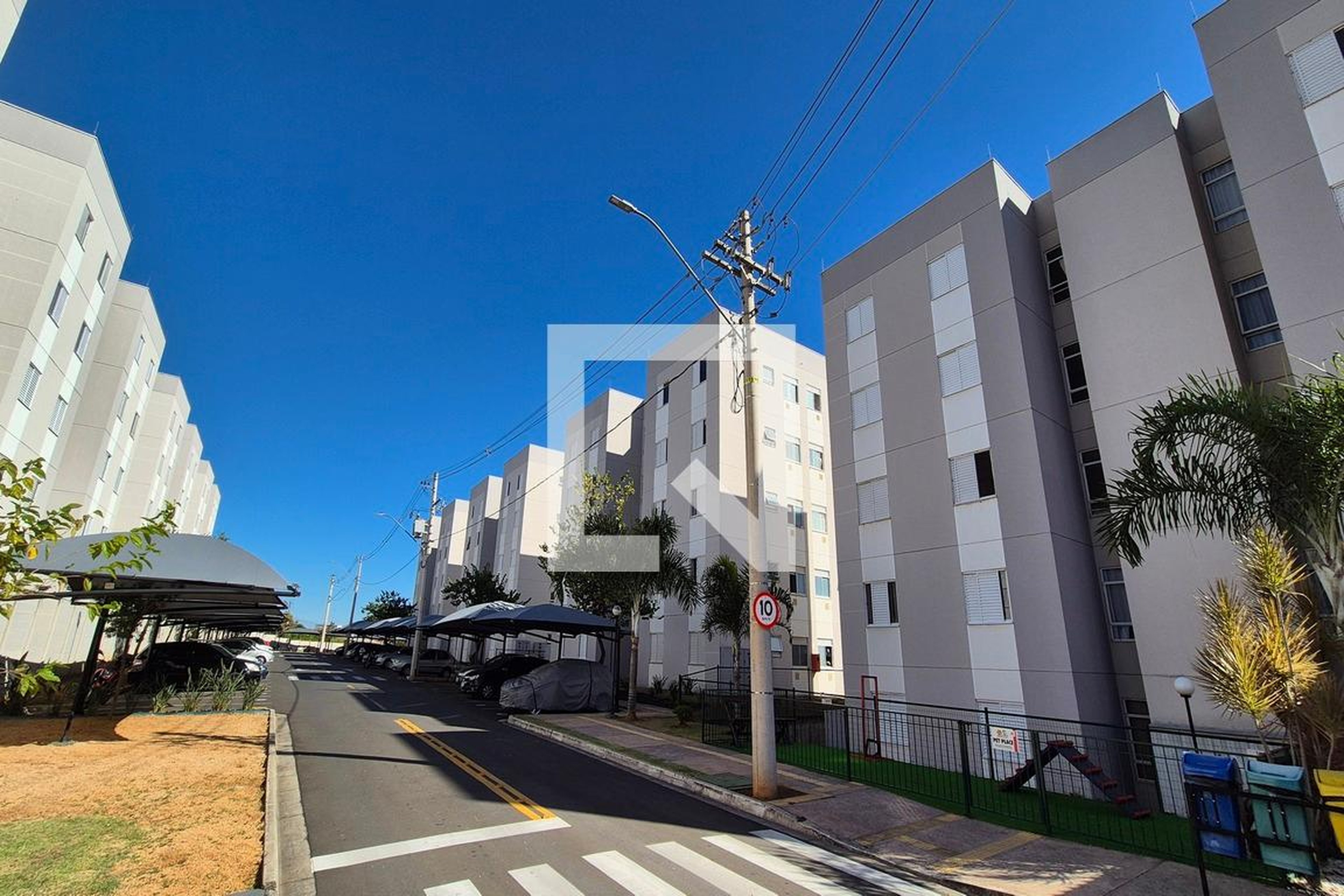 Fachada do Prédio Condomínio HM Bem Morar Liberdade V