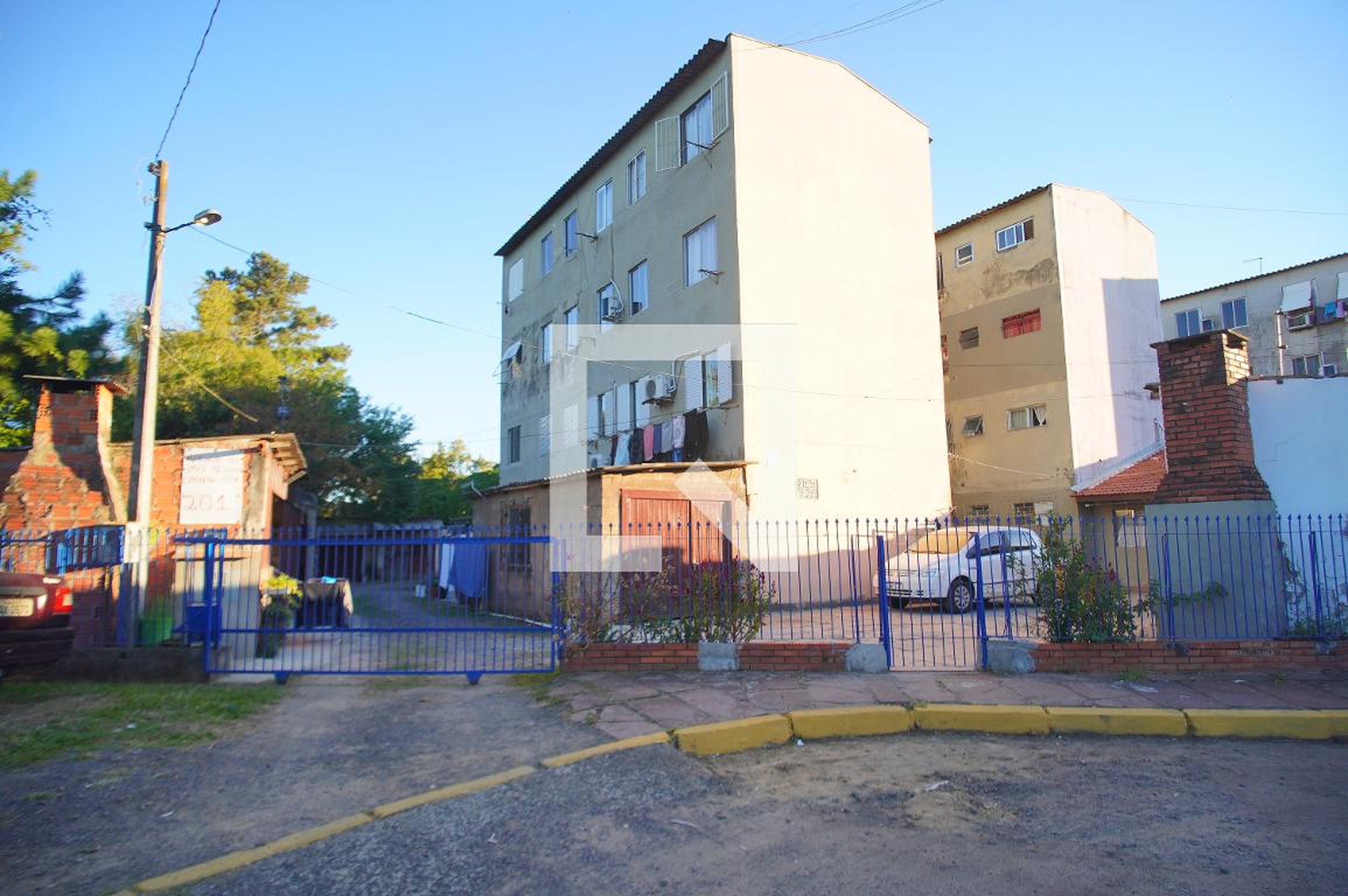 Fachada Condomínio em Rua David Machado, 32