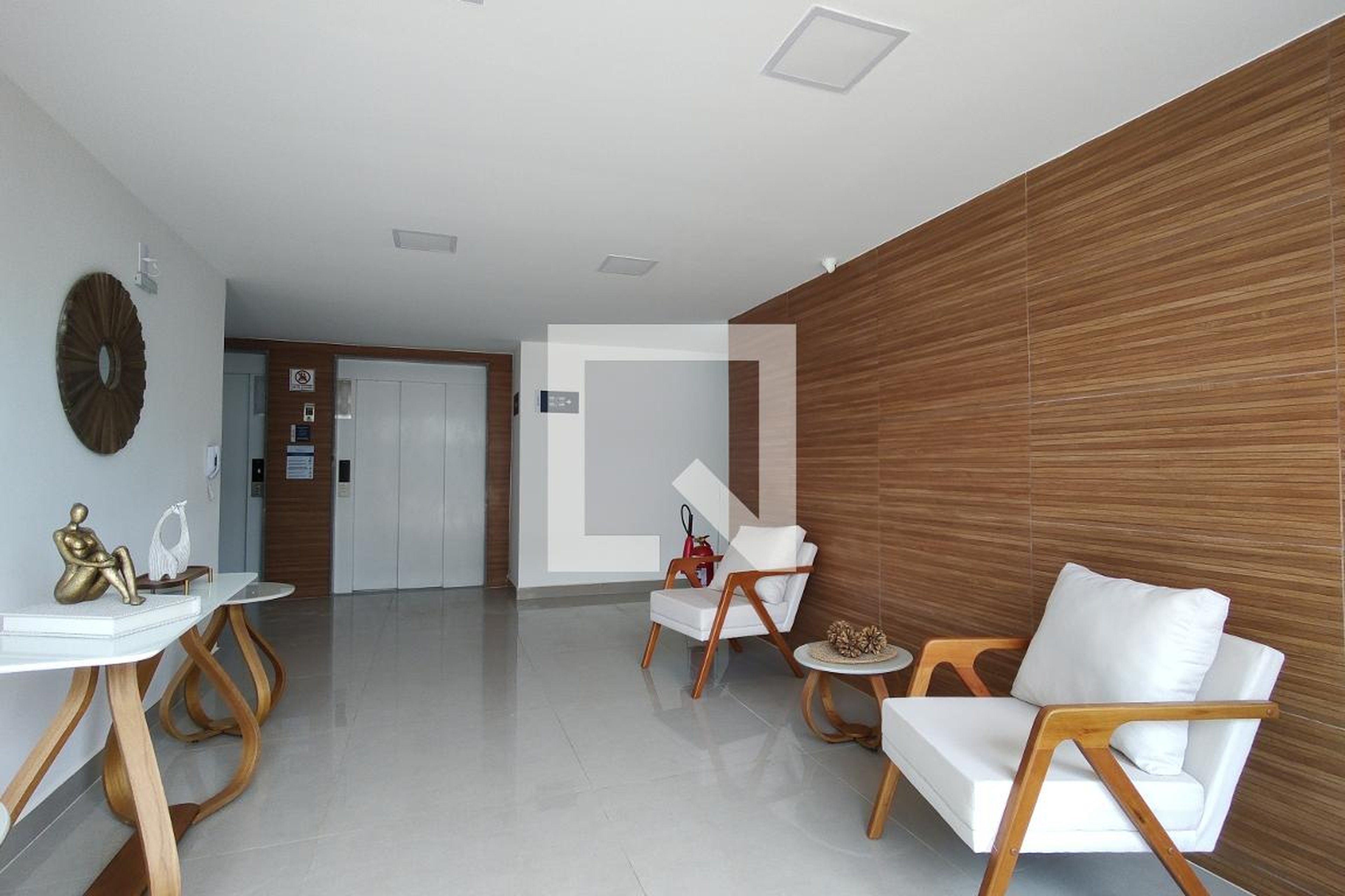 Hall de entrada - Be Happy