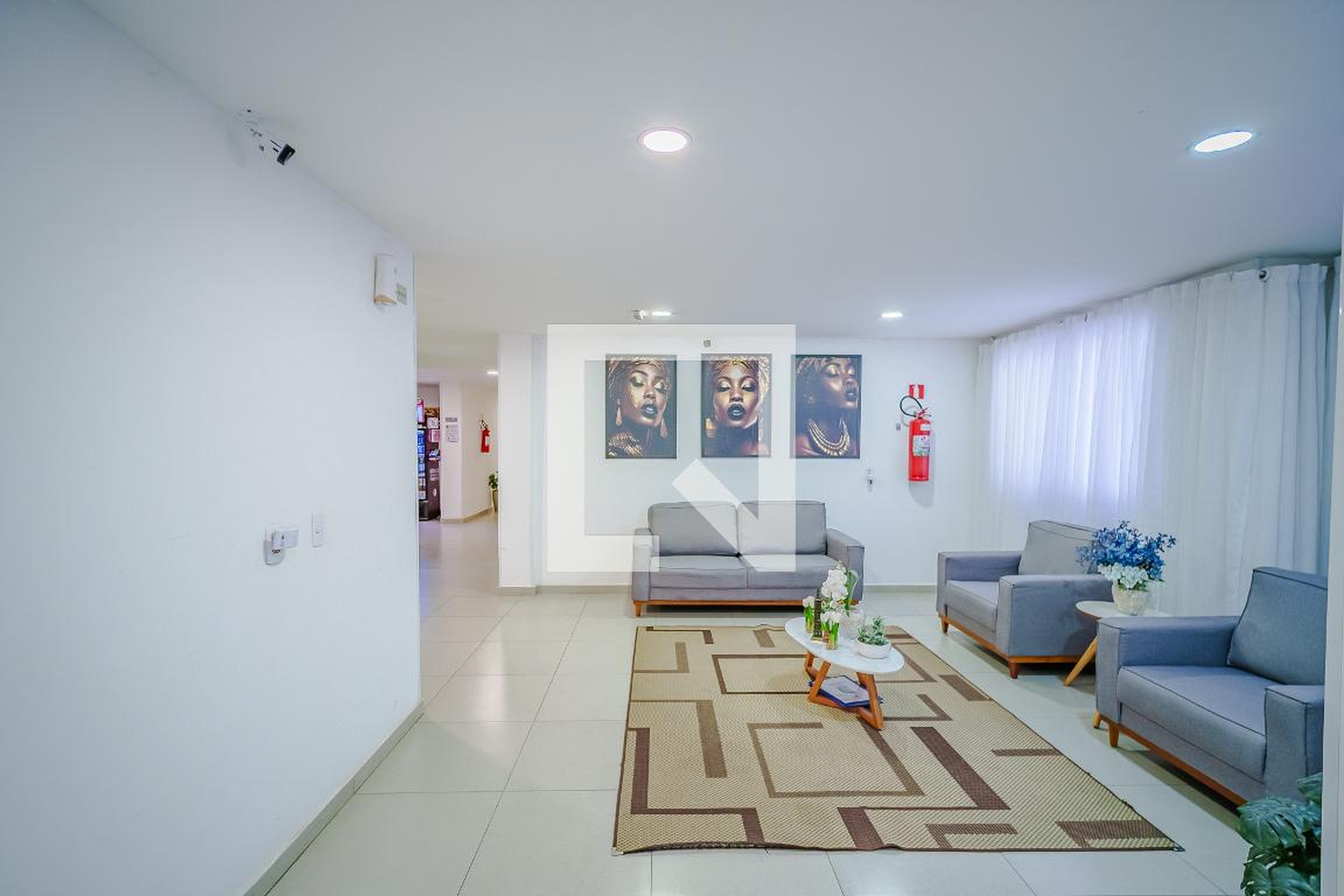 Hall de entrada Condomínio em Rua Pangaré, 452
