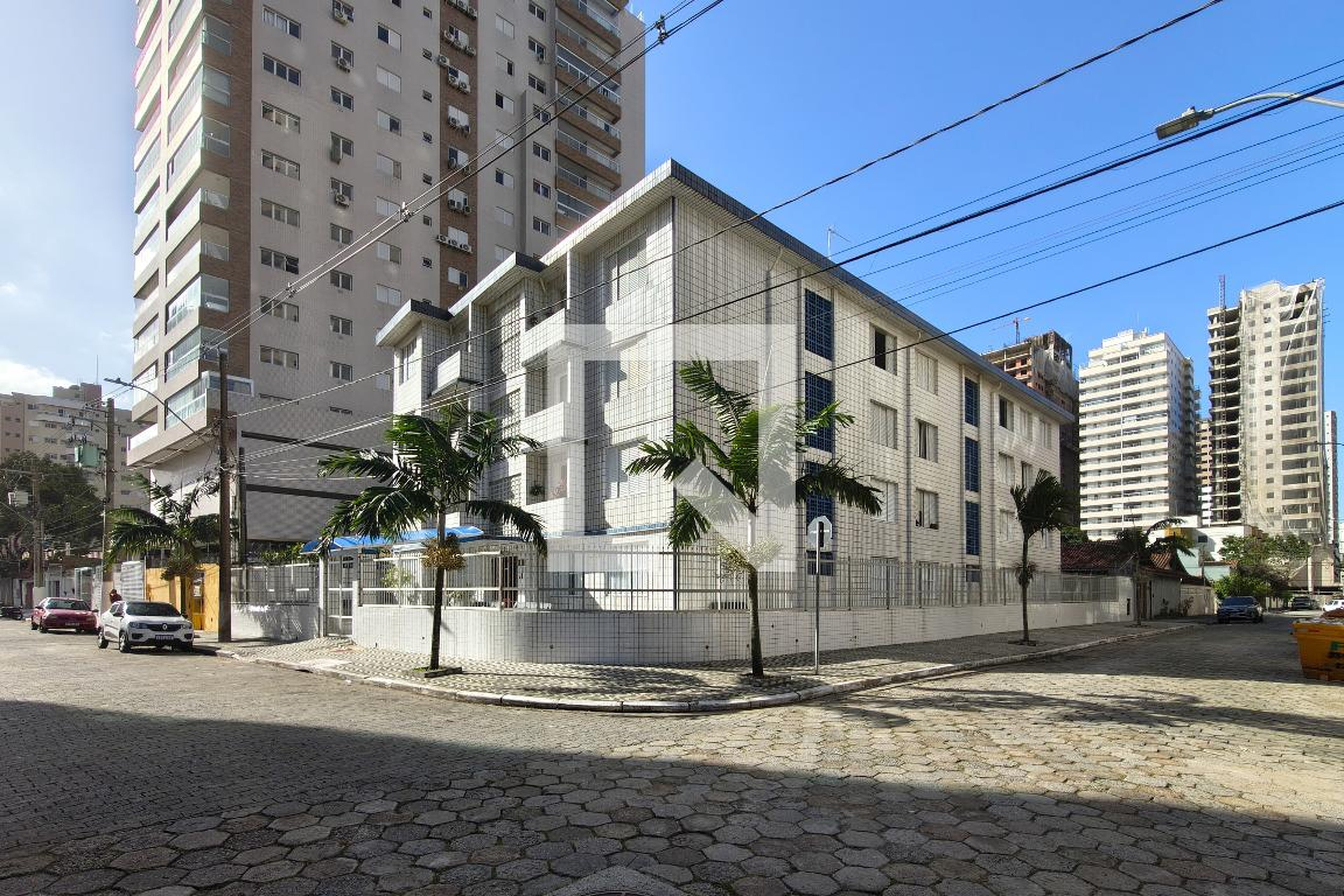 Fachada Condomínio Maria Helena