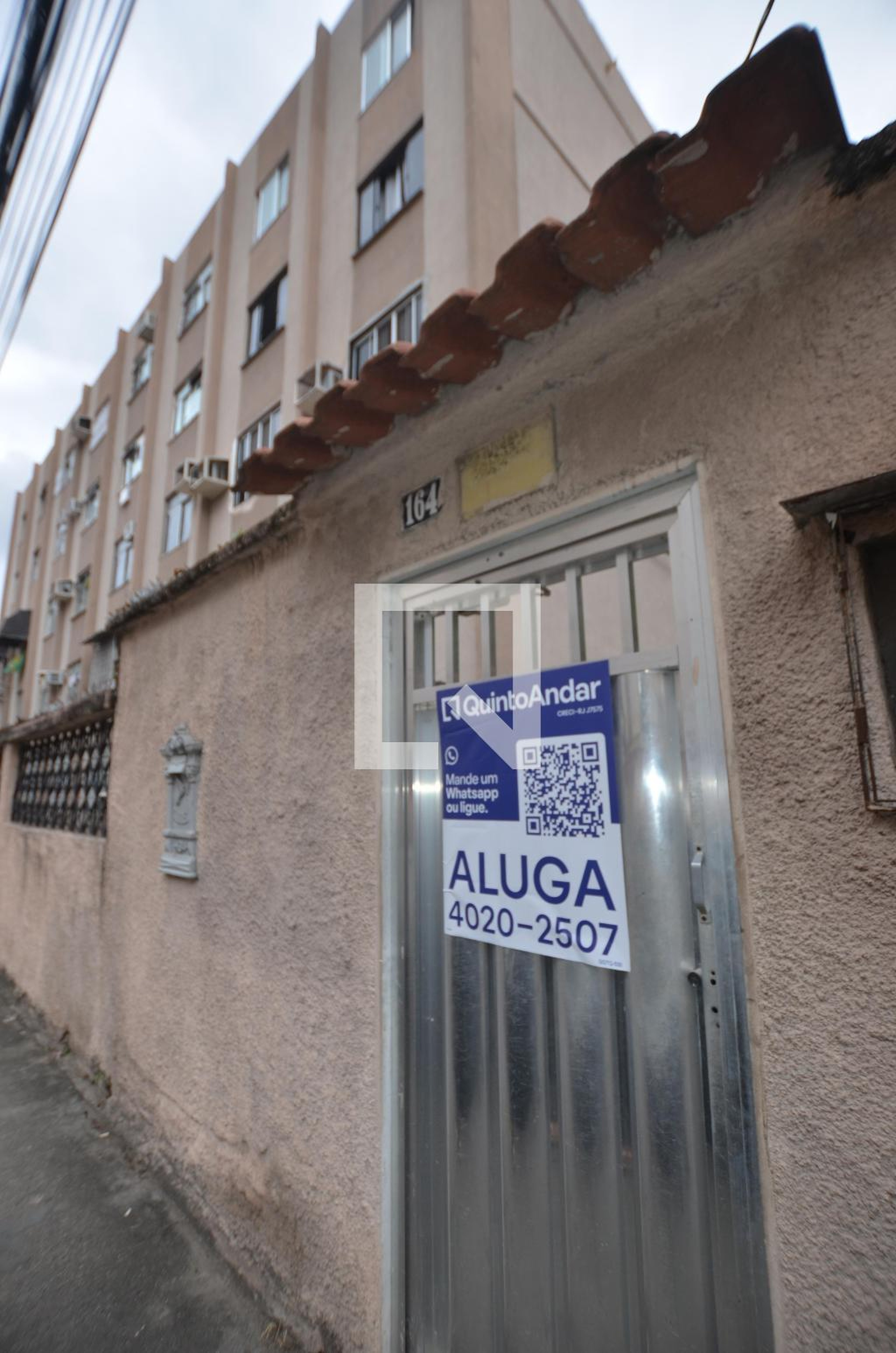 Fachada Condomínio em Rua Omar José Monteiro, 164