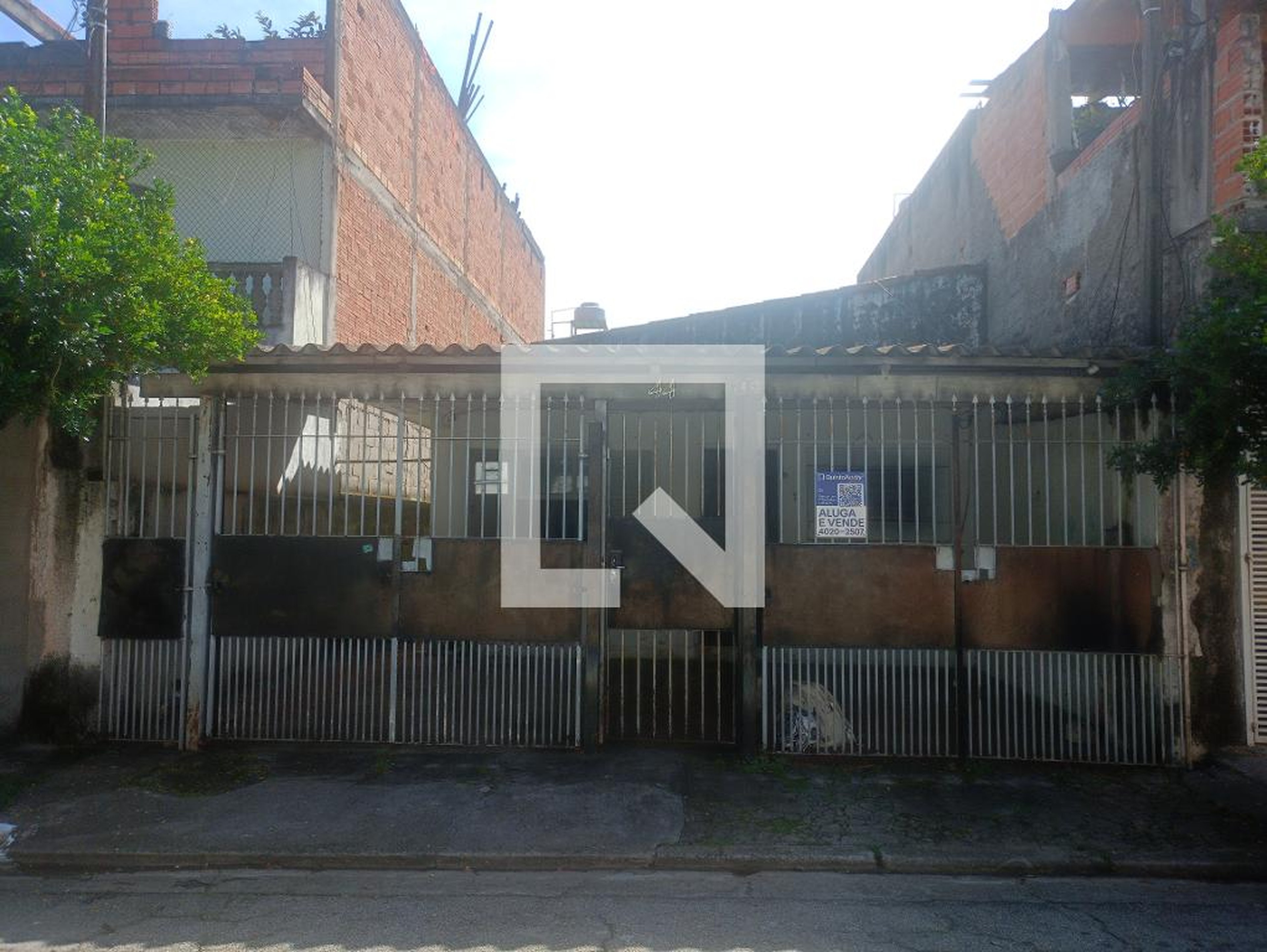 Fachada Condomínio em Rua Francisco Bayeu, 44