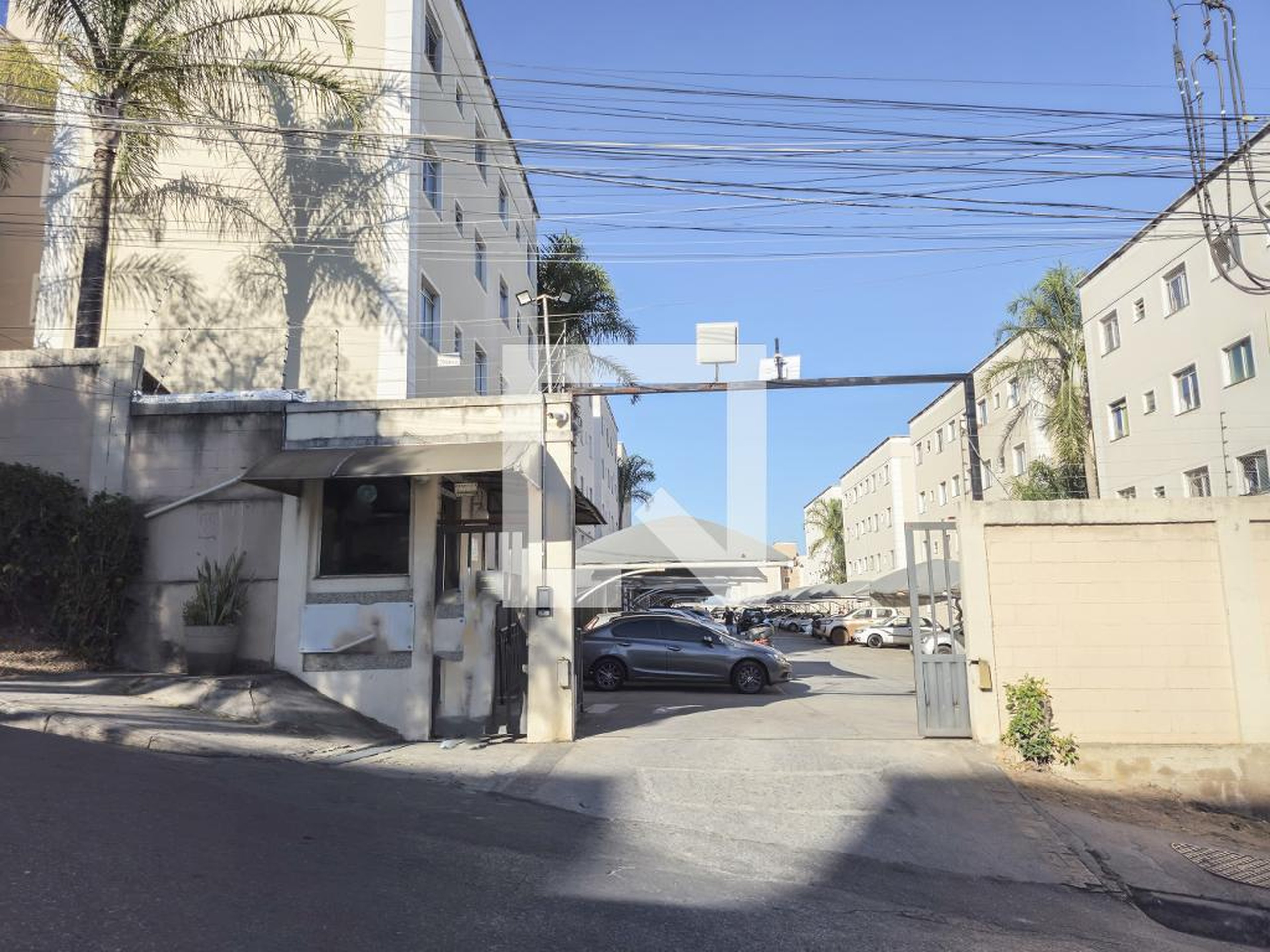 Fachada Condomínio em Rua Das Sempre-Vivas, 381