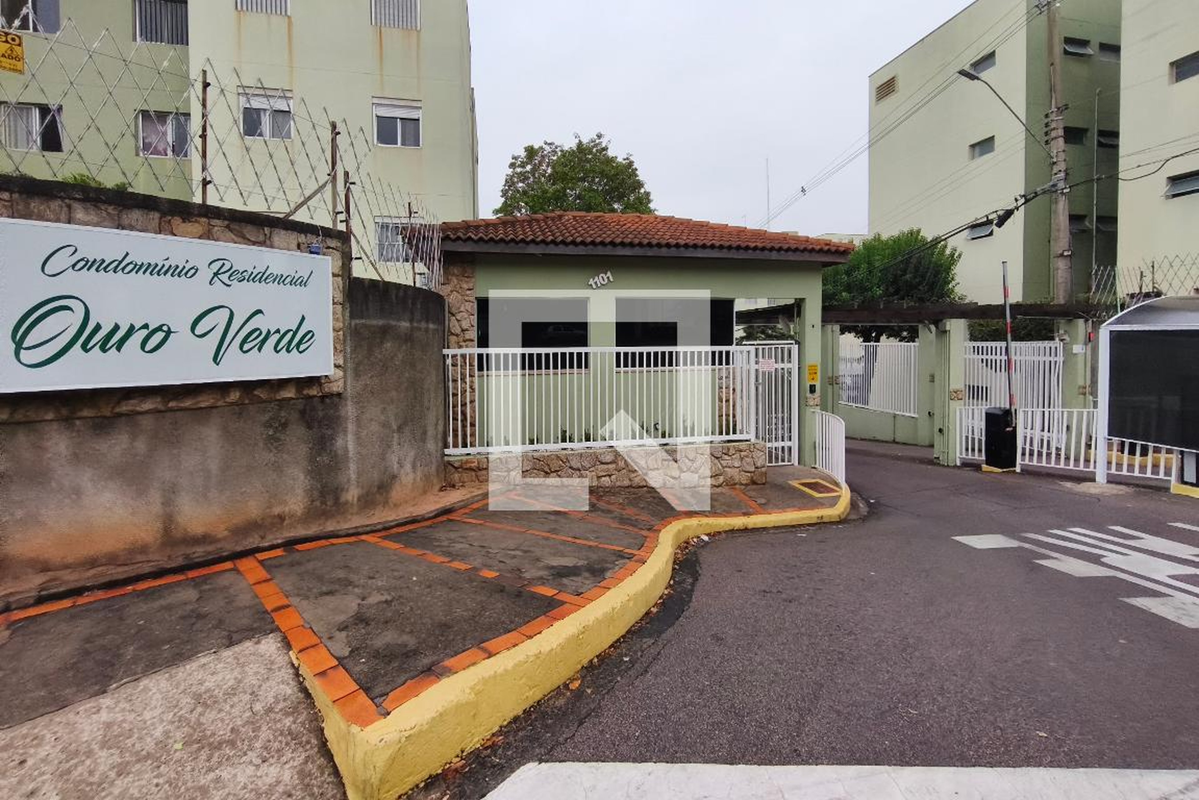 Fachada do Condomínio Condomínio em Avenida Coacyara, 1101