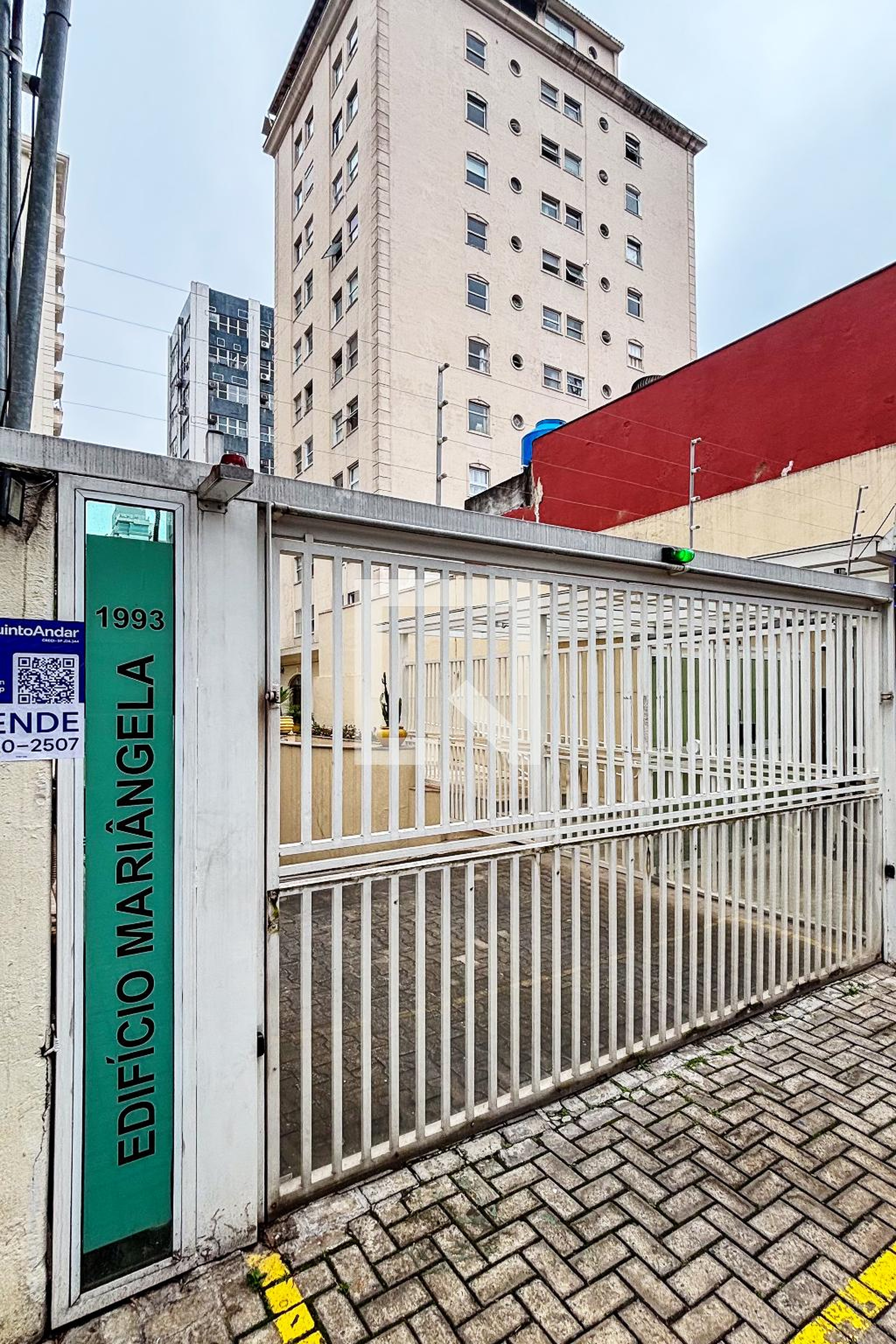 fachada do predio Condomínio Edicifio Mariangela