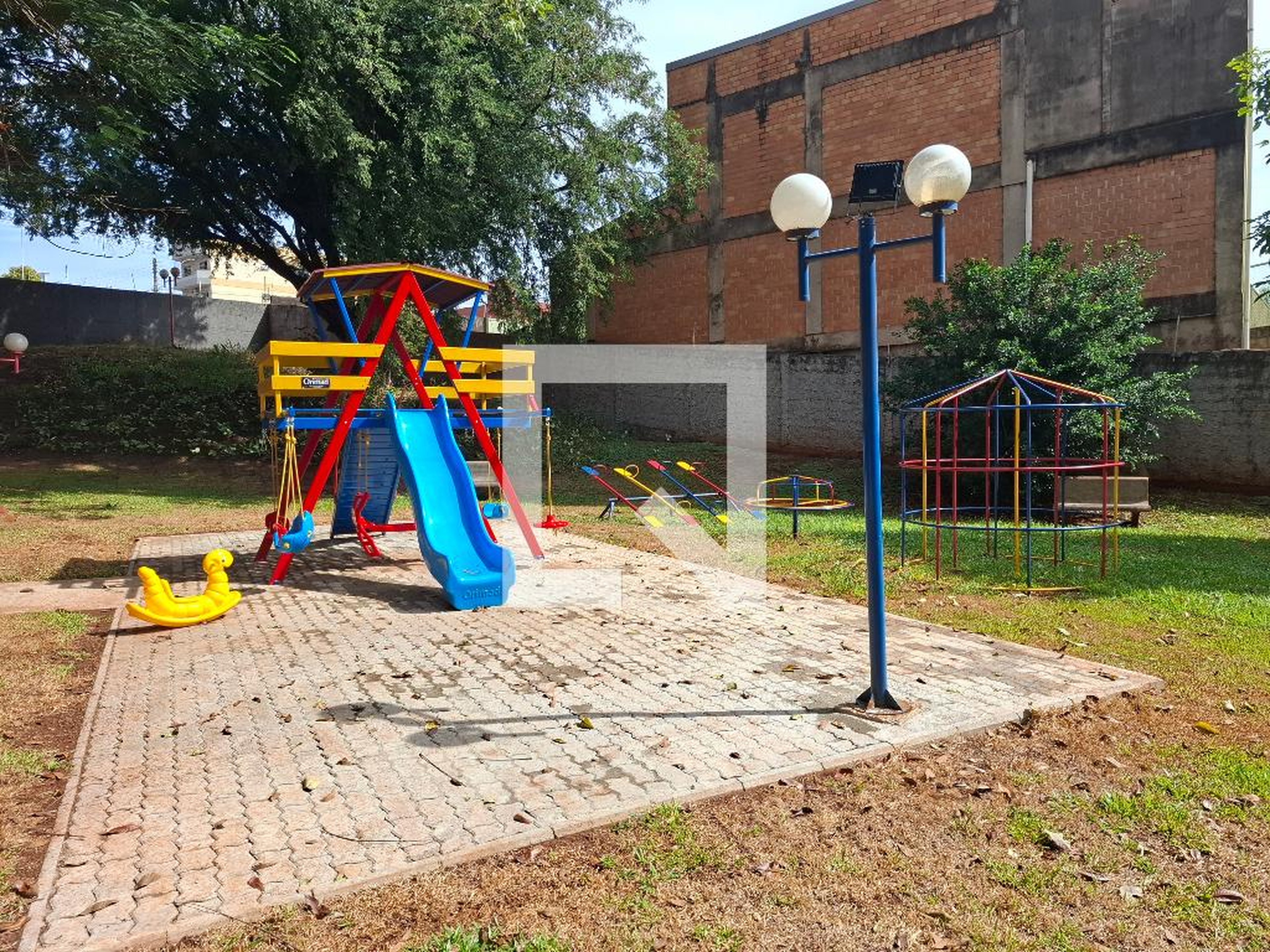 Playground Condomínio em Rua Afonso Schimidt, 635