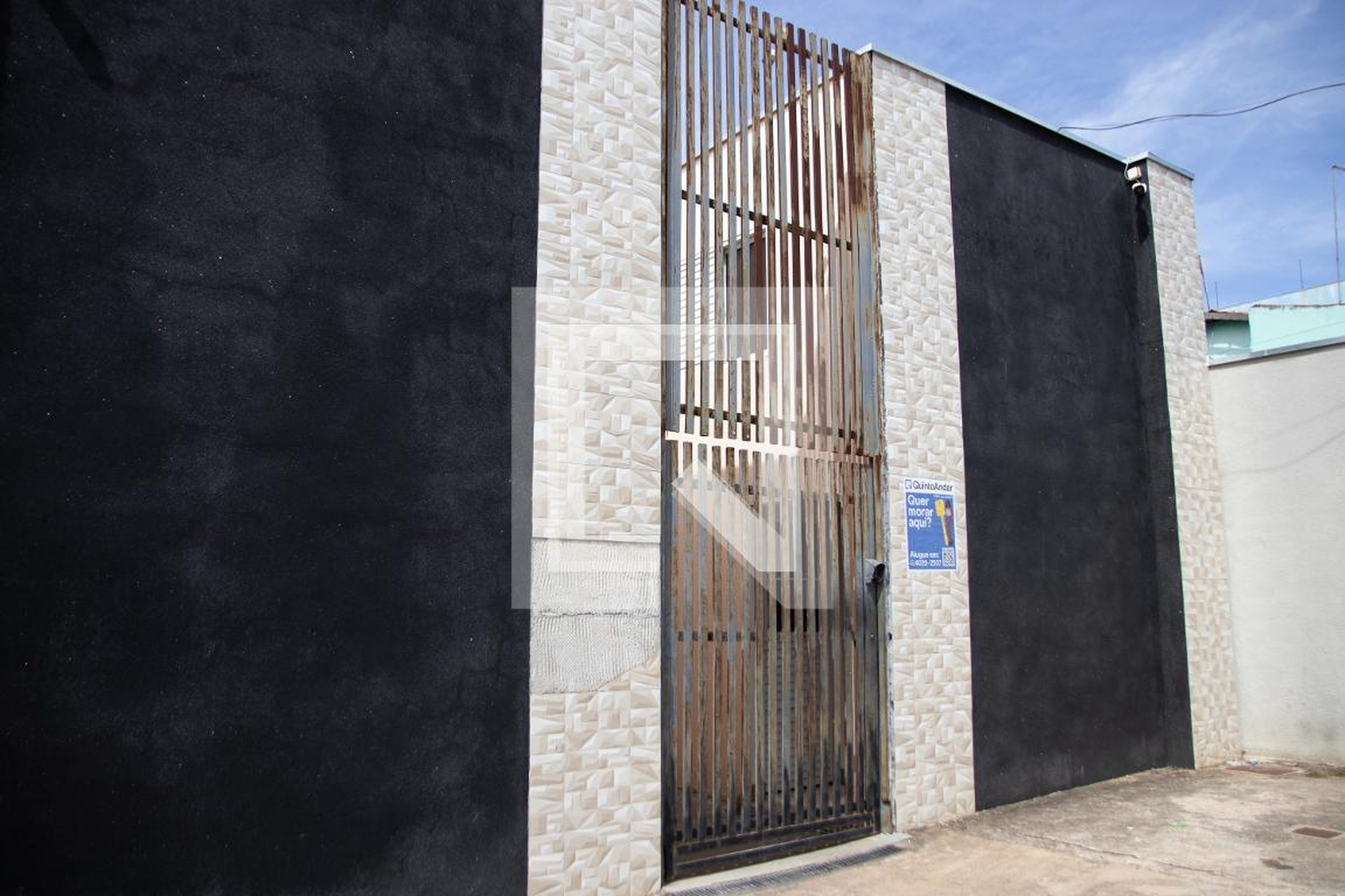 Fachada Condomínio em Rua Jardins Barcelona, 28
