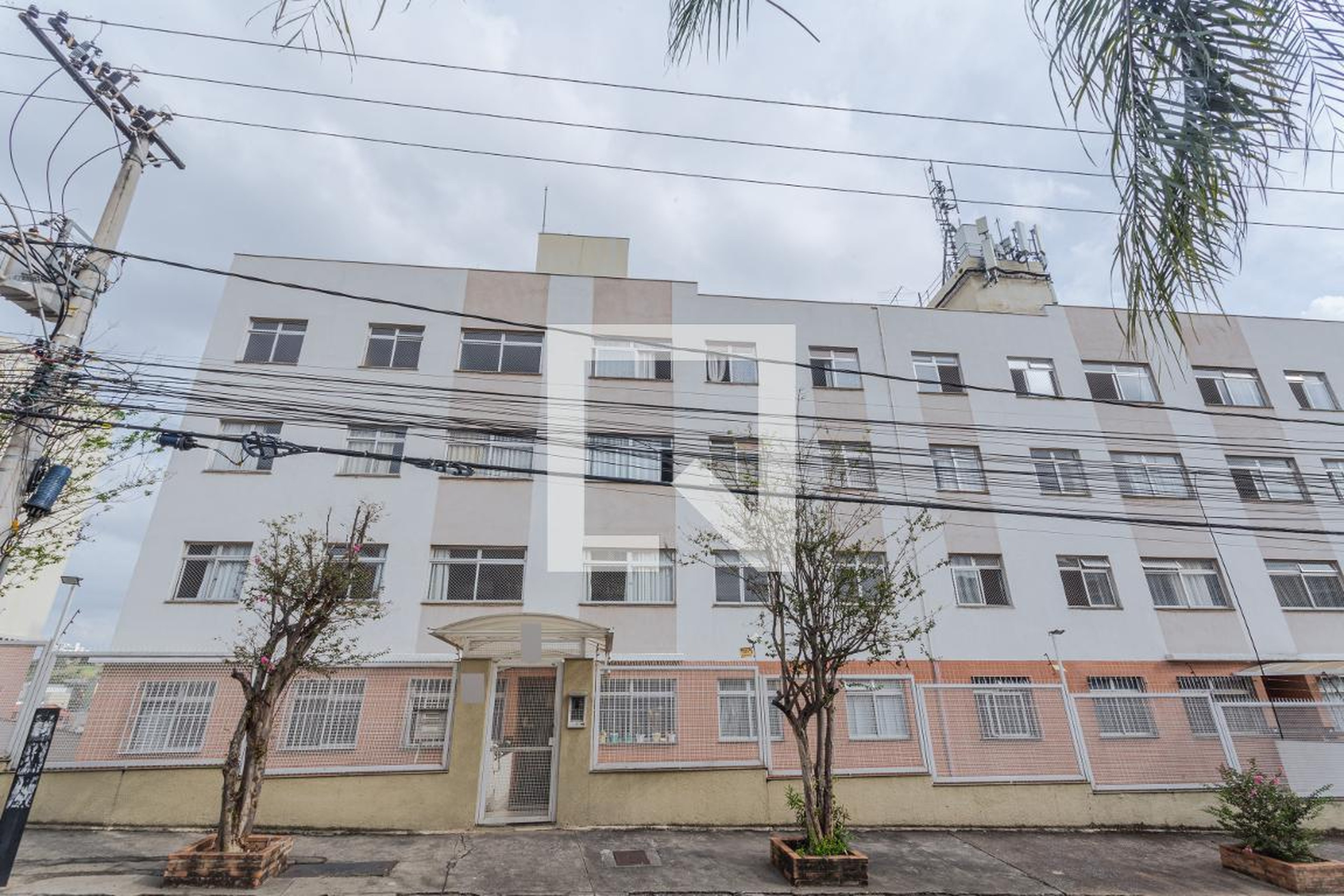 Fachada Condomínio em Rua Doresópolis, 652