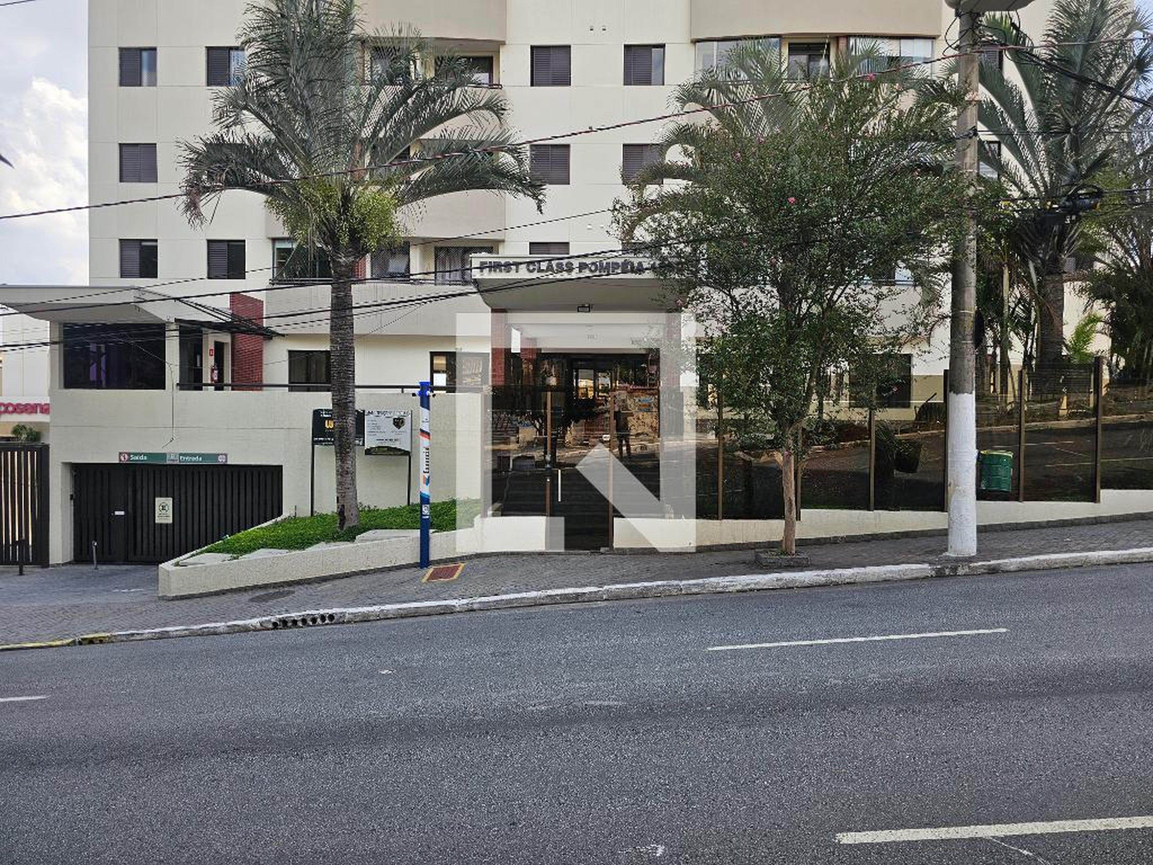 Fachada Edifício First Class Pompéia