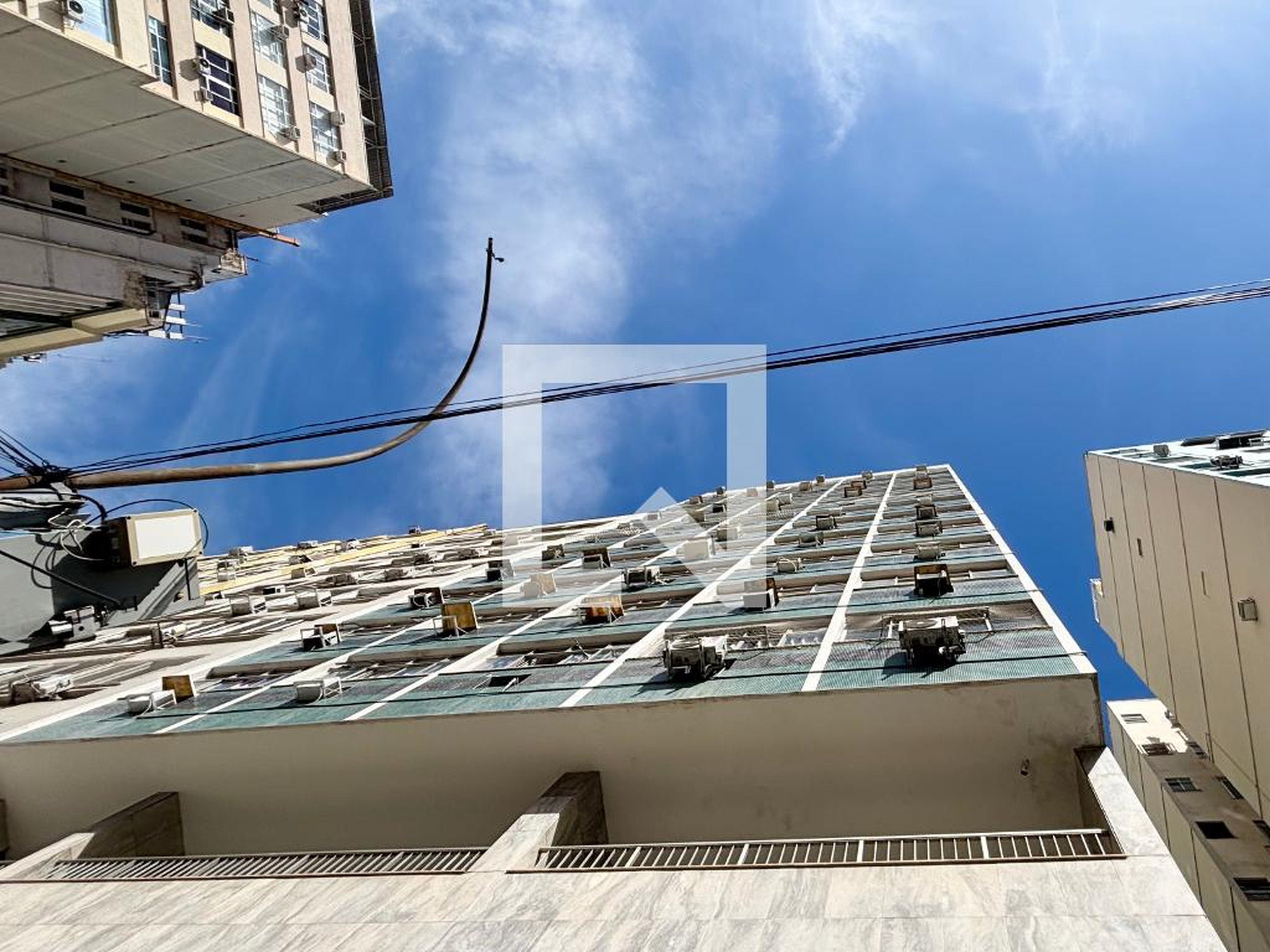 Fachada Condomínio em Rua Djalma Ulrich, 1