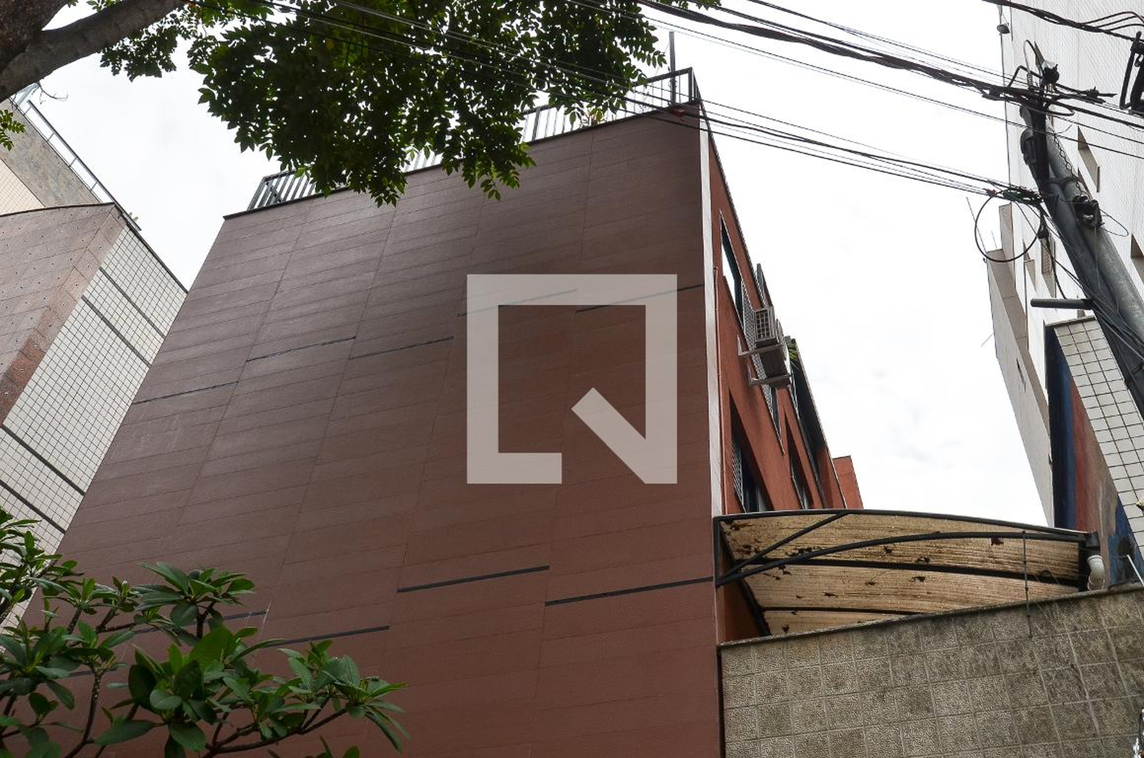 Fachada Condomínio em Rua Padre Severino, 264