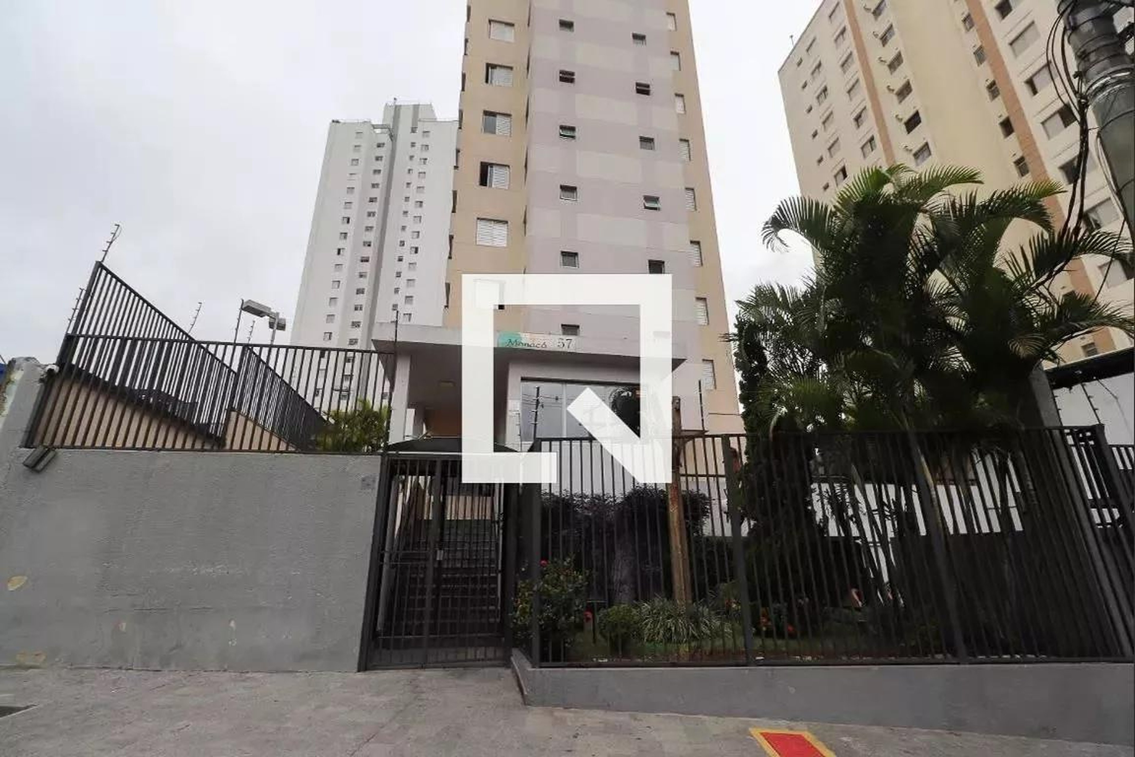 Fachada Condomínio em Avenida Padres Olivetanos, 58