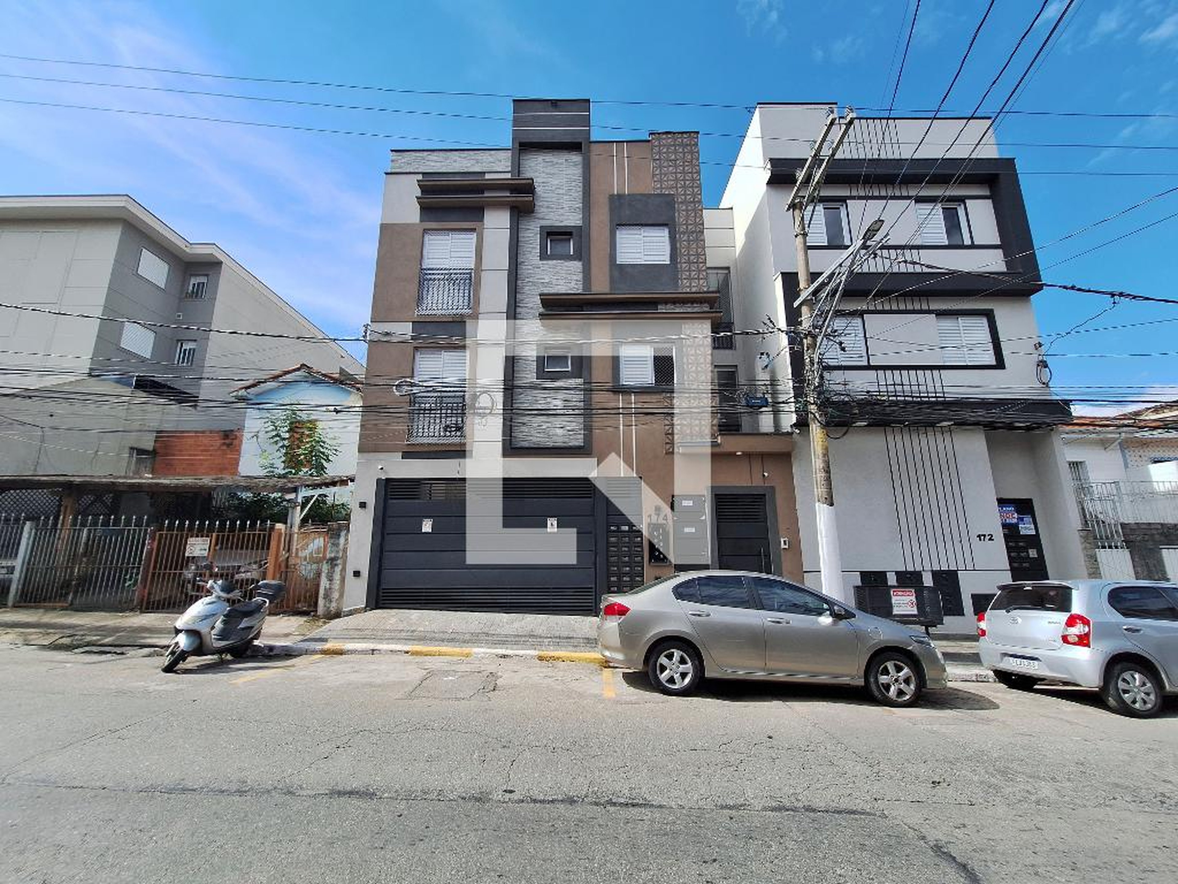 Fachada Condomínio em Rua Ítala, 174