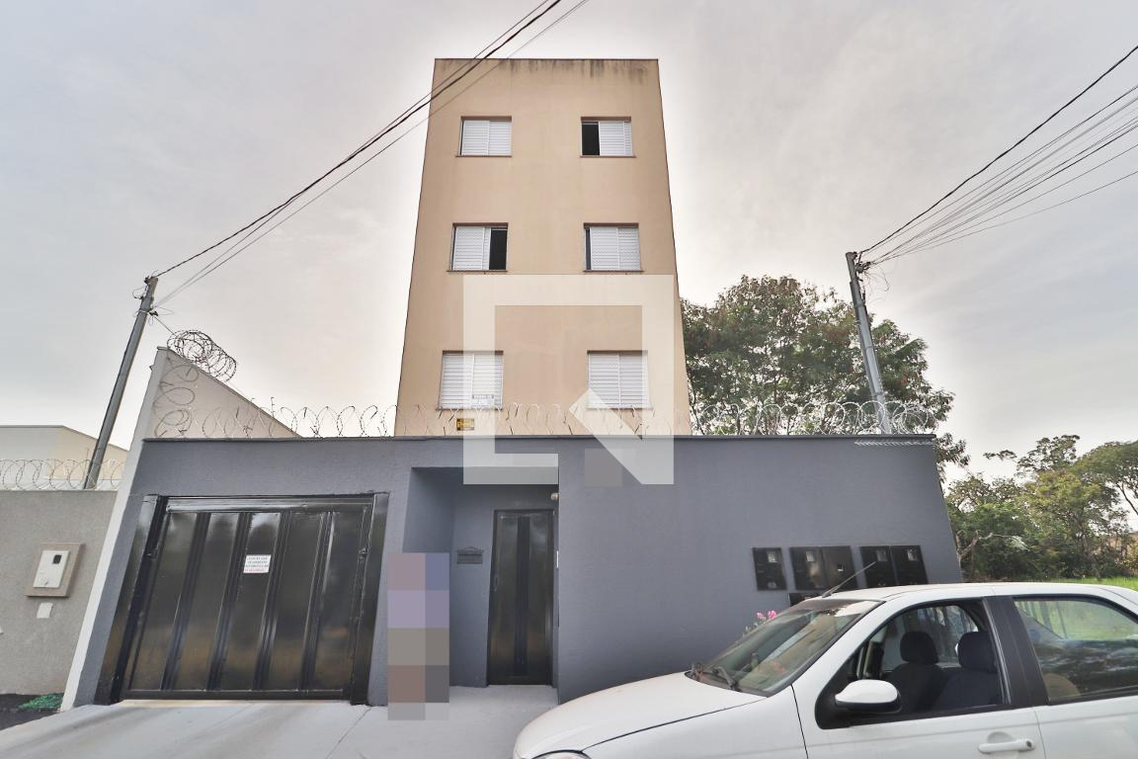 Fachada Condomínio em Rua Pantanal, 340