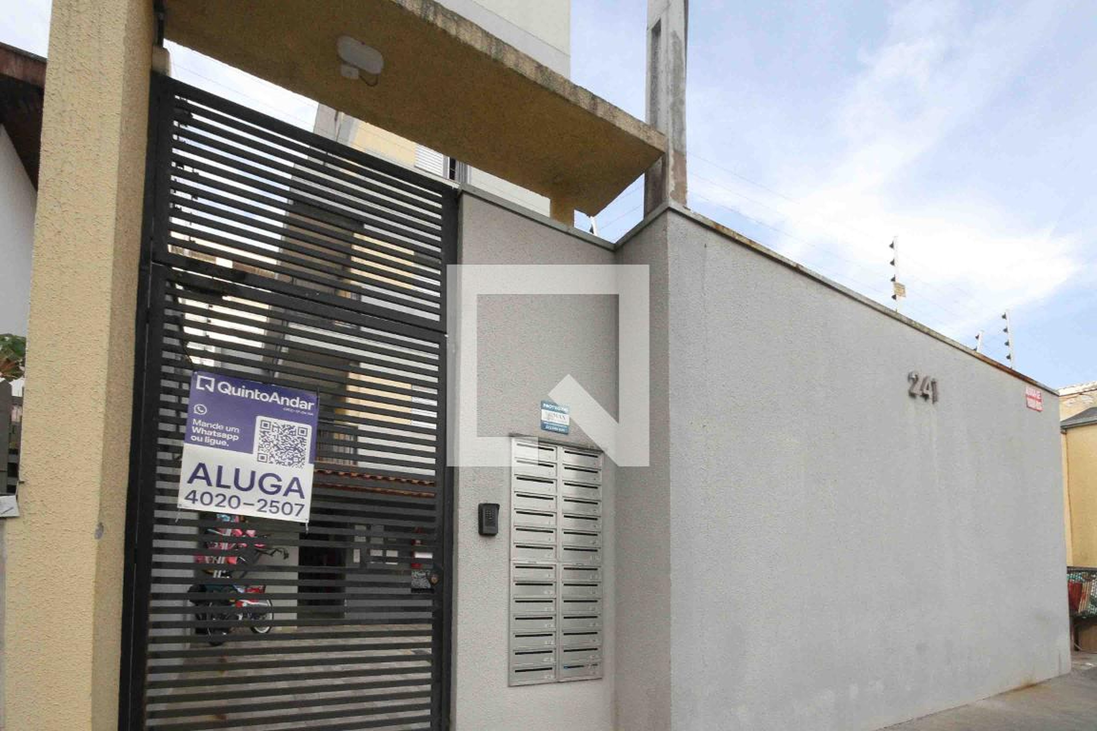 Fachada Residencial Teófilo Dias