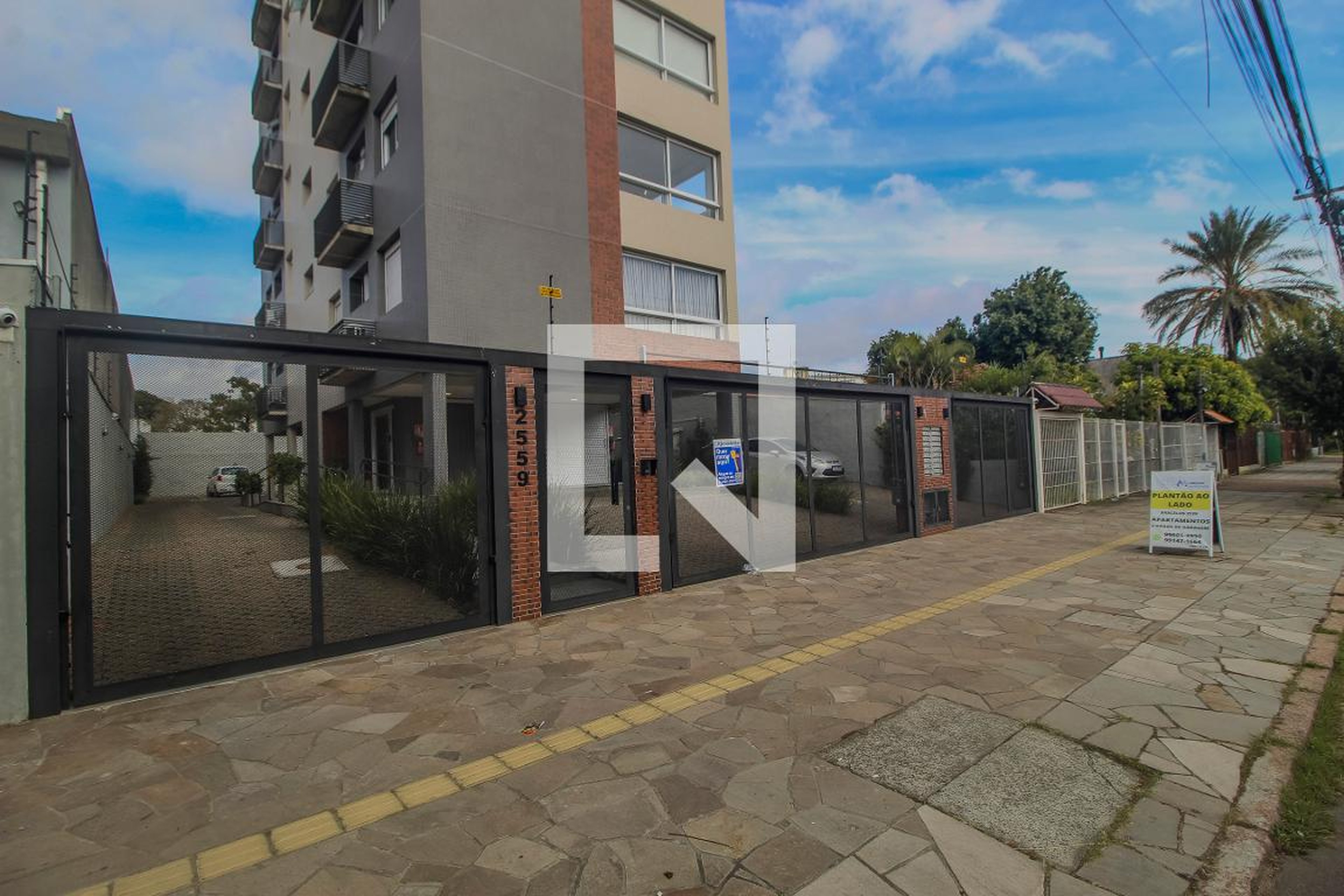 Fachada Condomínio em Rua Doutor Barcelos, 2559