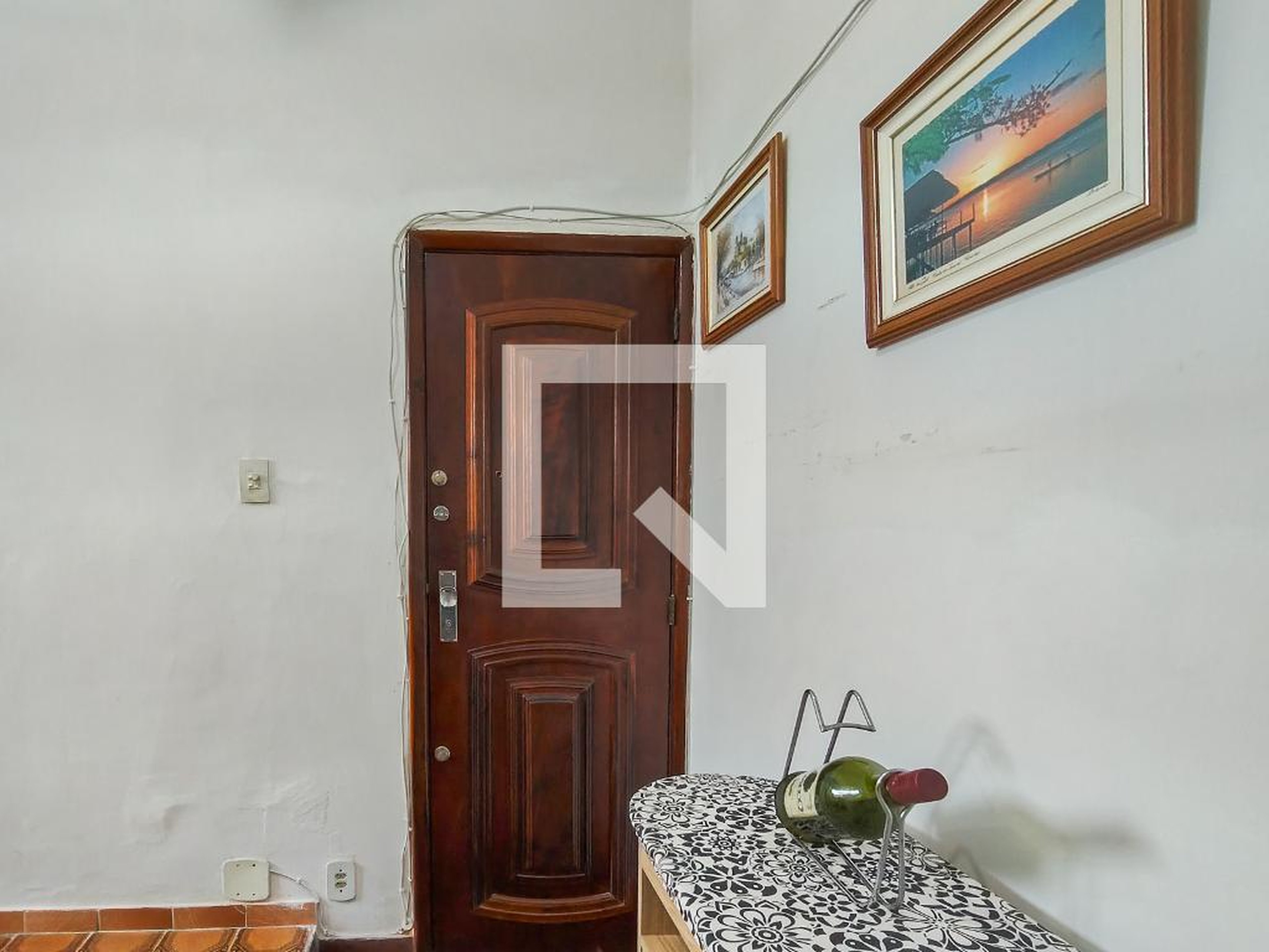 Entrada Condomínio em Rua Adolfo Mota, 78